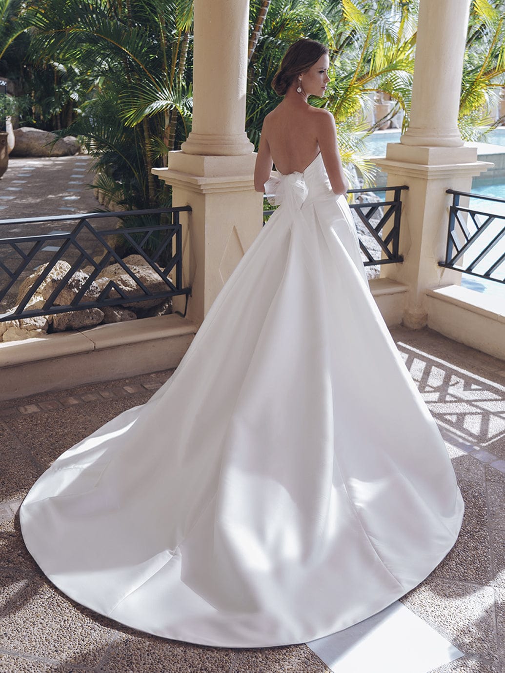 Blue by Enzoani Wedding Dress Blue by Enzoani: Sevilla