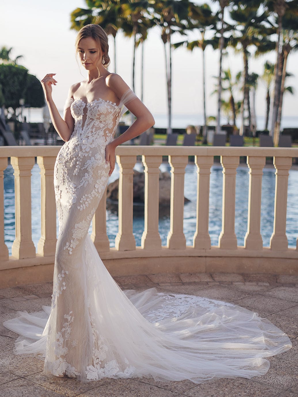 Blue by Enzoani Wedding Dress Blue by Enzoani: Stasia