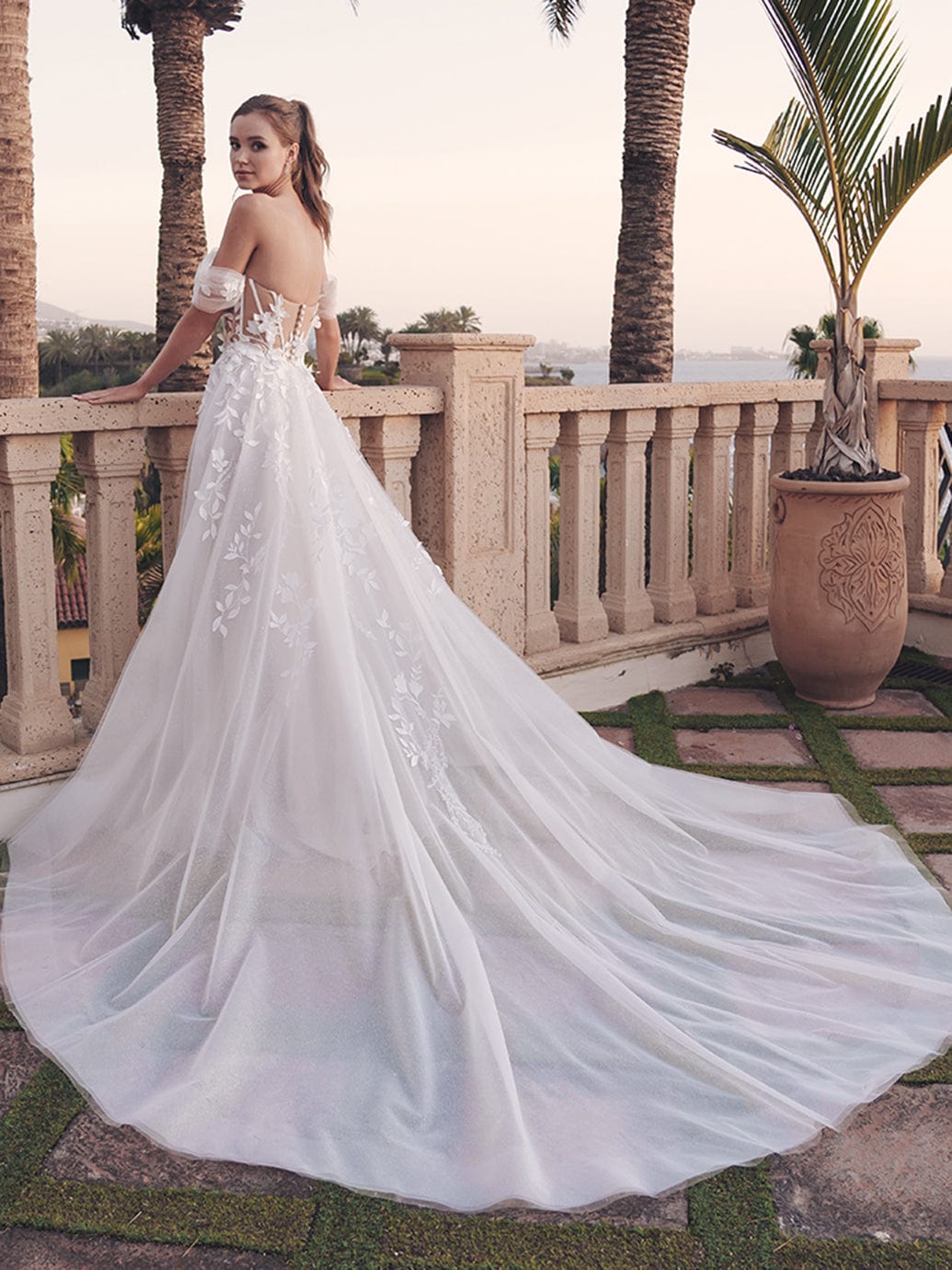 Blue by Enzoani Wedding Dress Blue by Enzoani: Suri