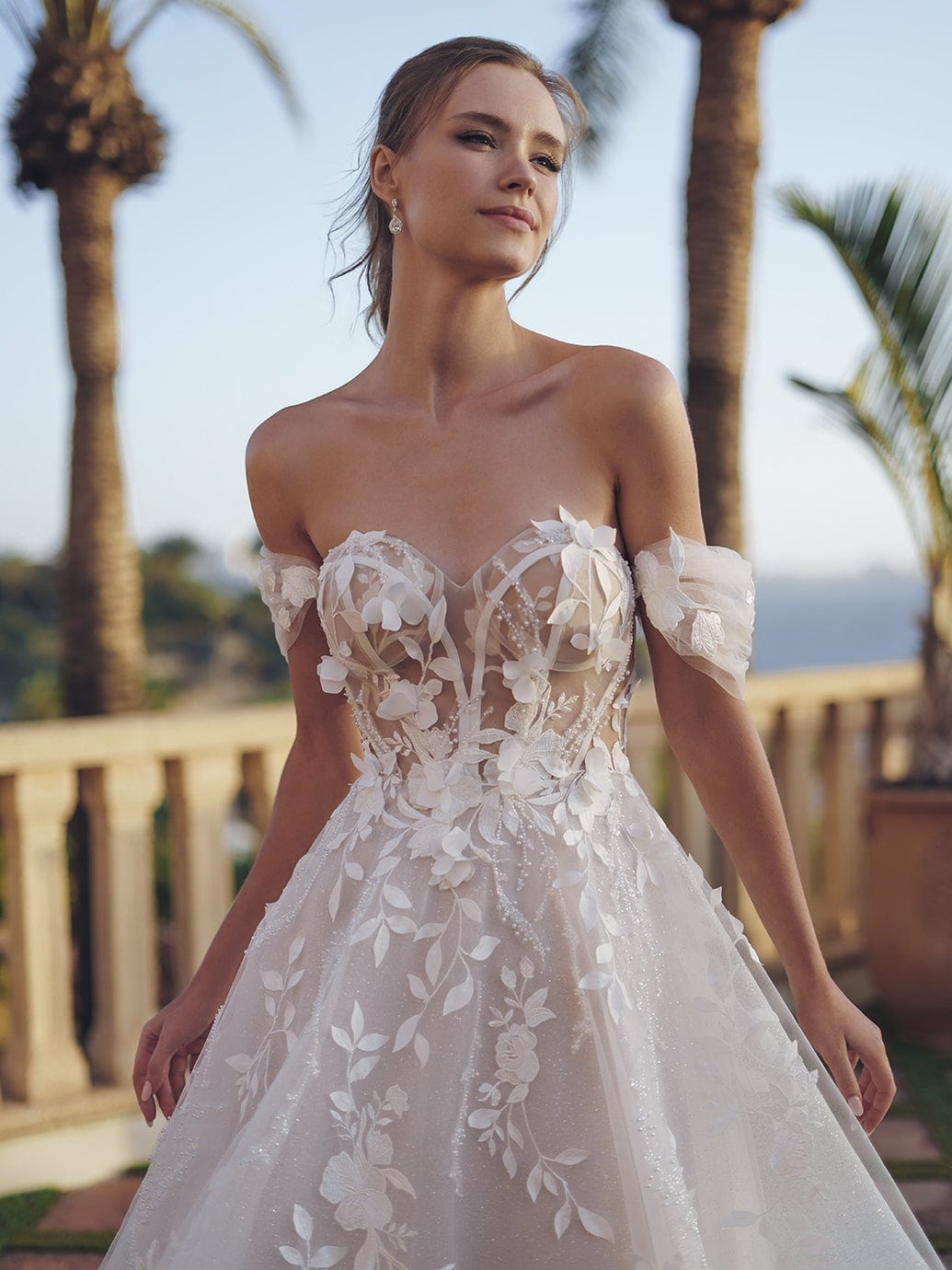 Blue by Enzoani Wedding Dress Blue by Enzoani: Suri