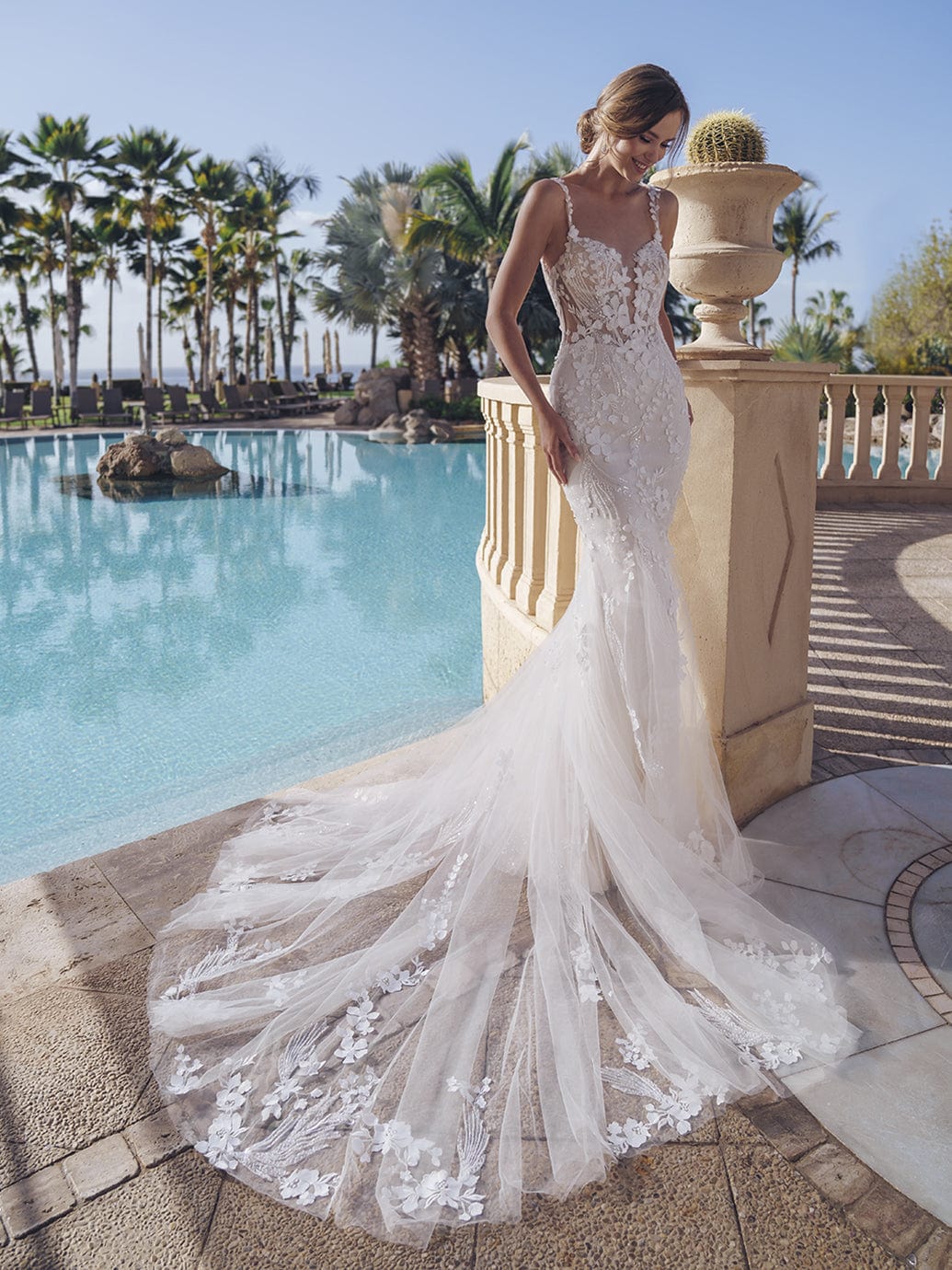 Blue by Enzoani Wedding Dress Blue by Enzoani: Susan