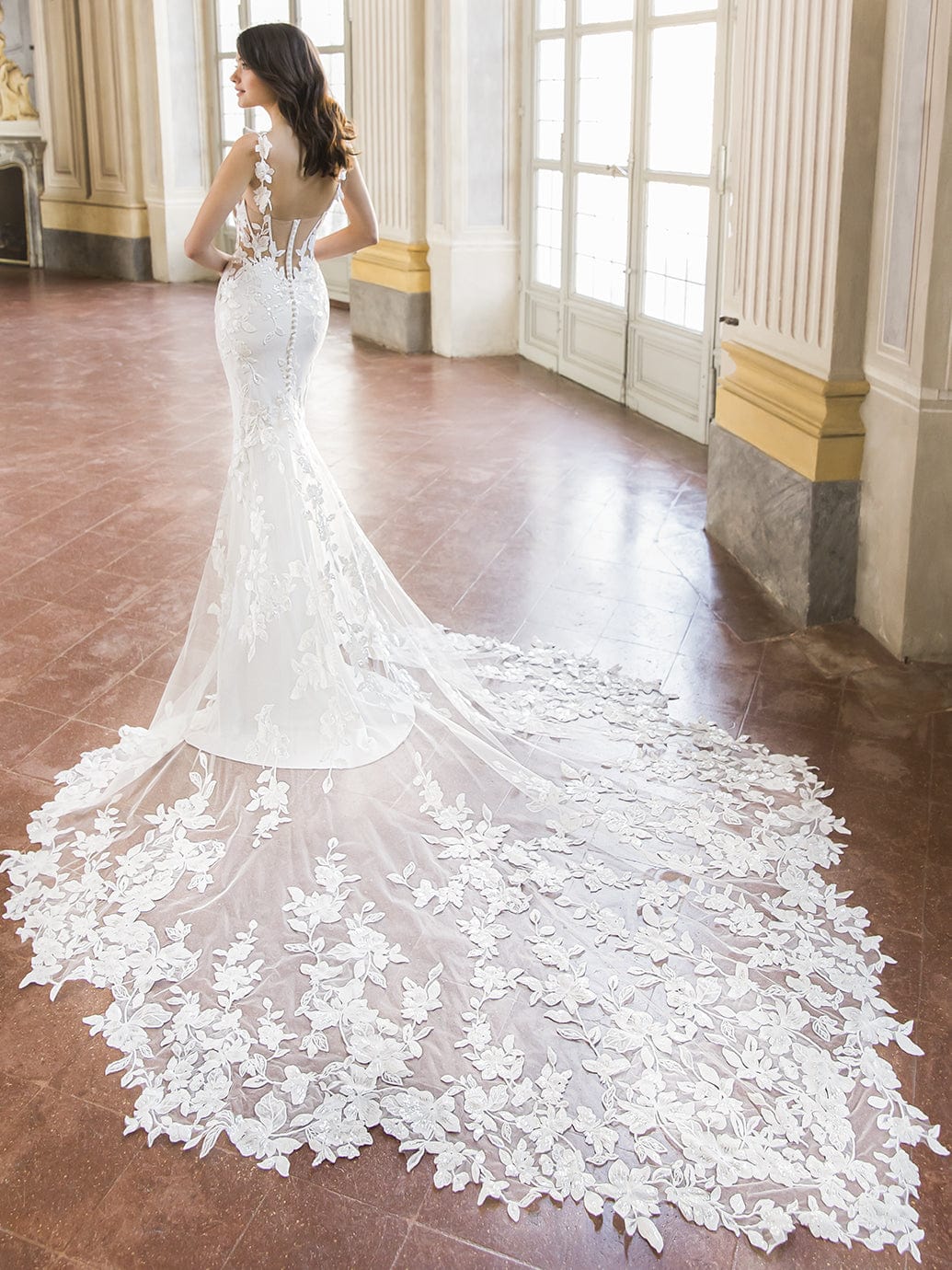 Blue by Enzoani Wedding Dress Enzoani: Tamara