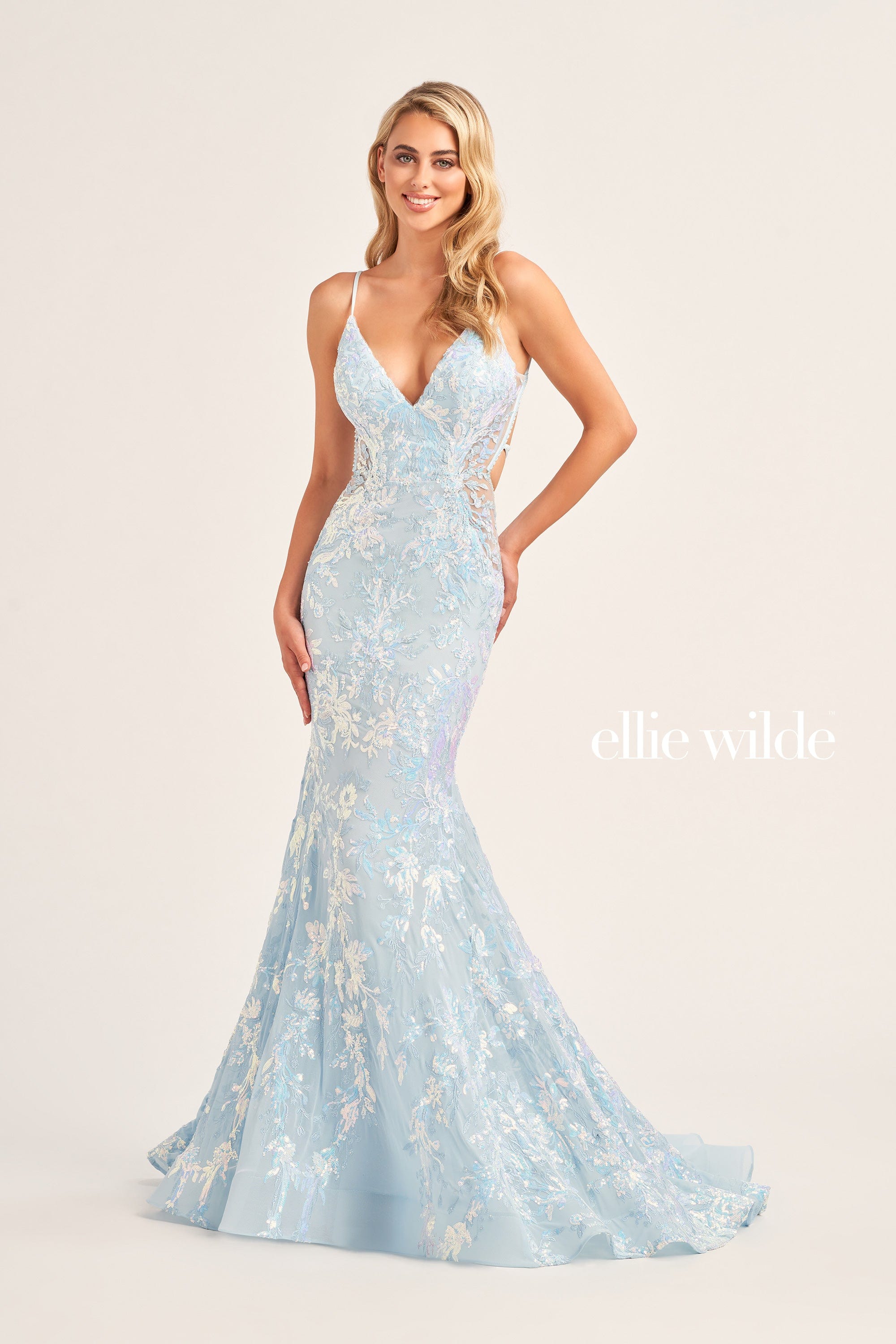 Ellie Wilde Prom 00 / Light Blue Ellie Wilde: 35011