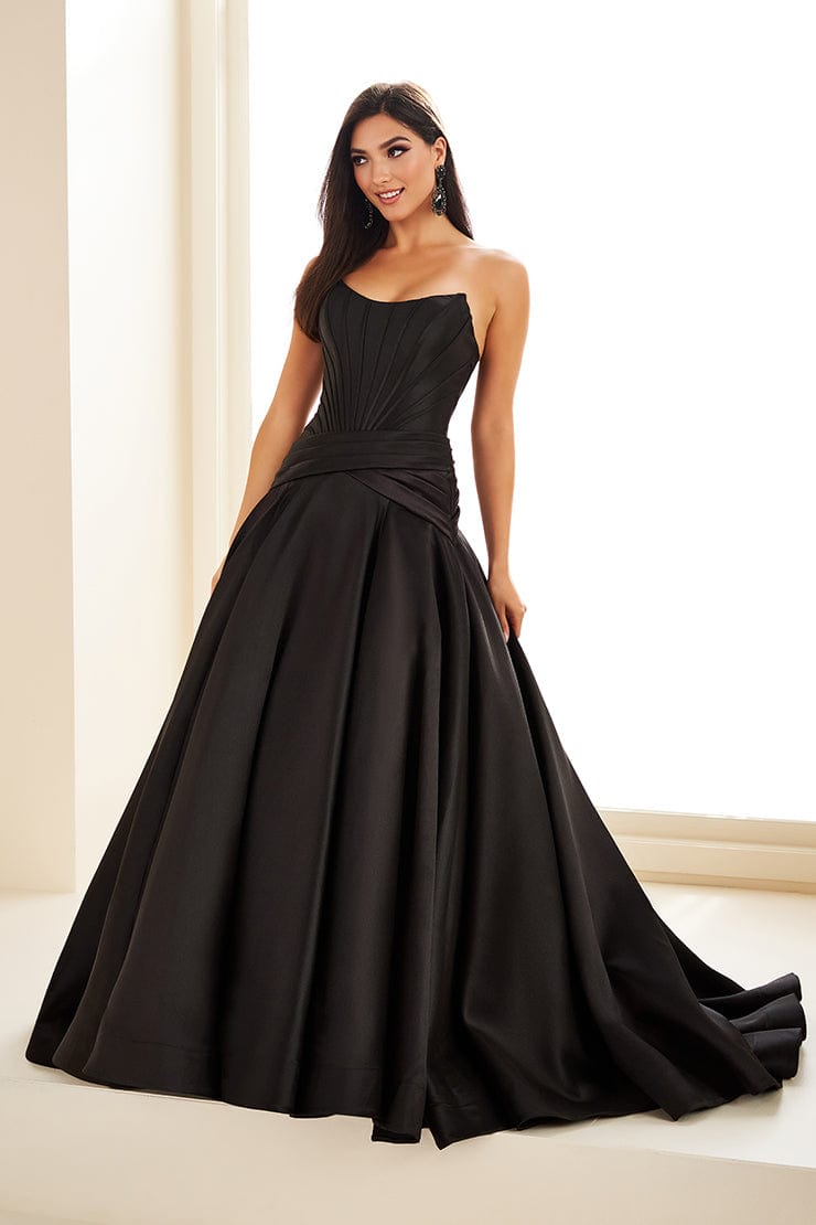Ellie Wilde Prom 00 / Black Ellie Wilde: EW36105