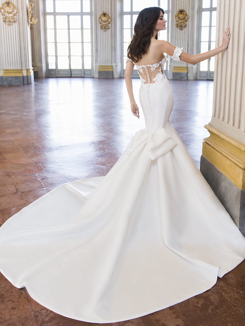 Enzoani Wedding Dress Enzoani: Trudy