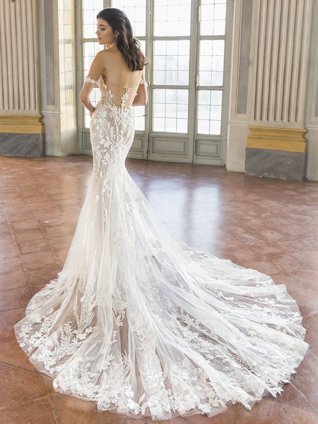 Enzoani Wedding Dress Enzoani: Tyra
