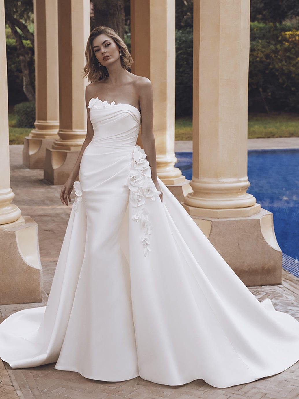 Enzoani Wedding Dress 0 / Ivory / Mikado Enzoani: Udelia