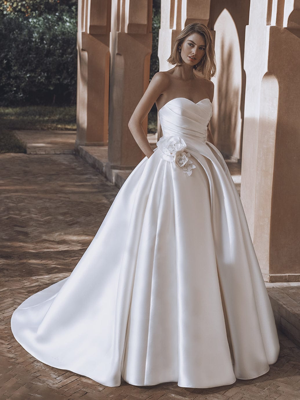 Enzoani Wedding Dress Enzoani: Uliana