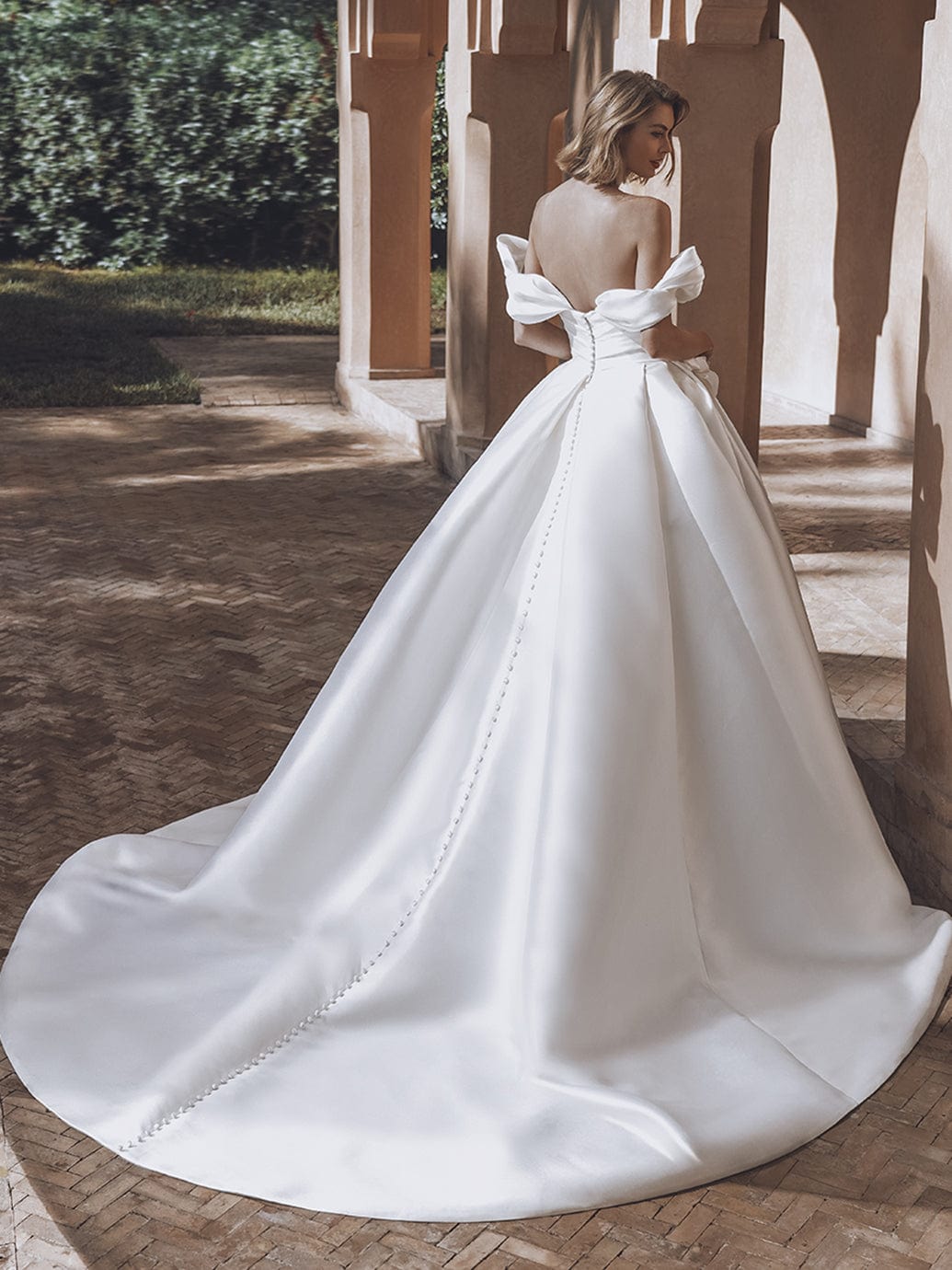 Enzoani Wedding Dress Enzoani: Uliana