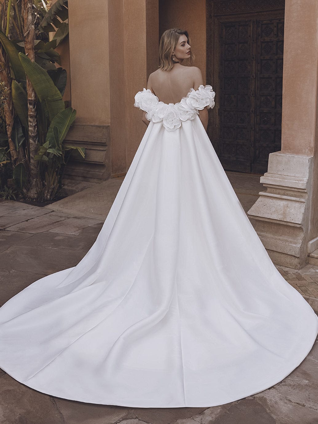 Enzoani Wedding Dress Enzoani: Umara