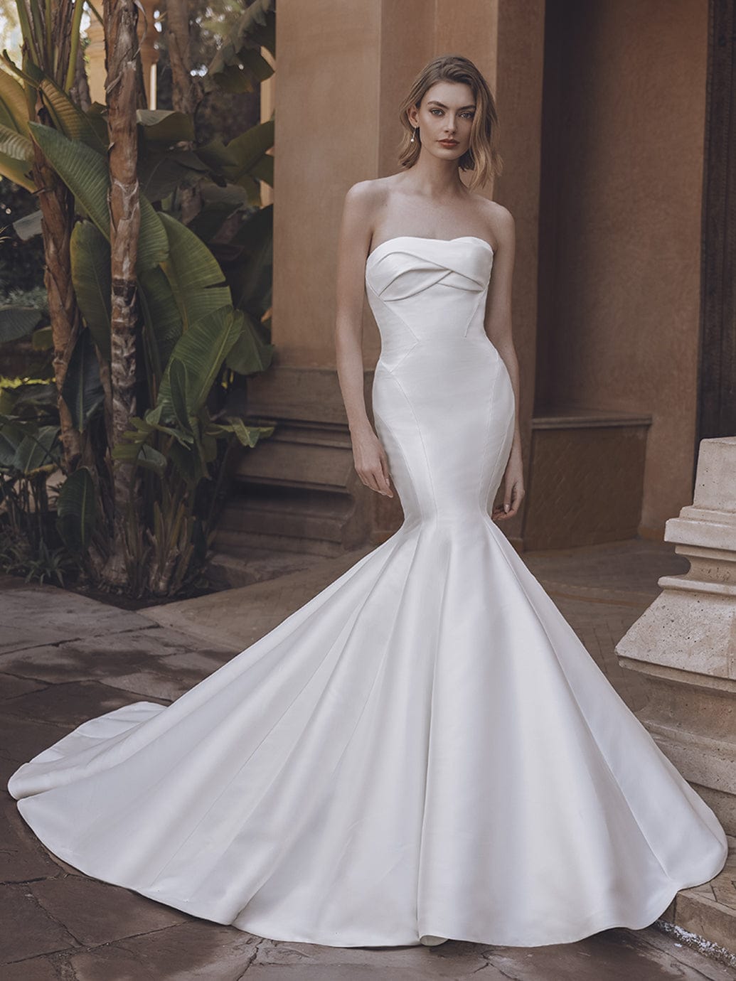 Enzoani Wedding Dress Enzoani: Umara