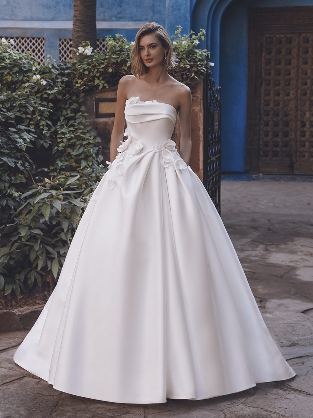 Enzoani Wedding Dress 0 / Ivory / Mikado Enzoani: Umeko