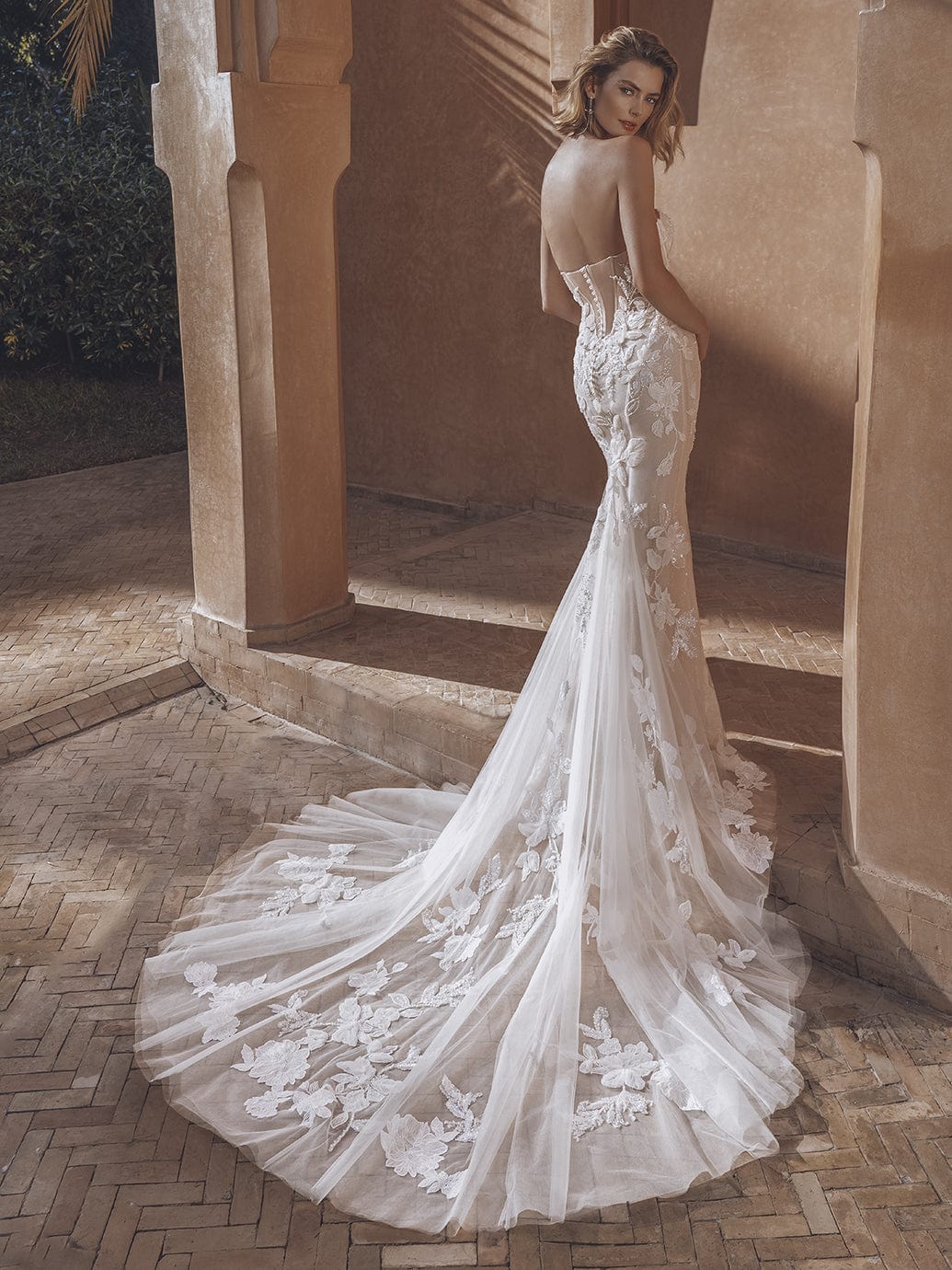Enzoani Wedding Dress Enzoani: Ursa