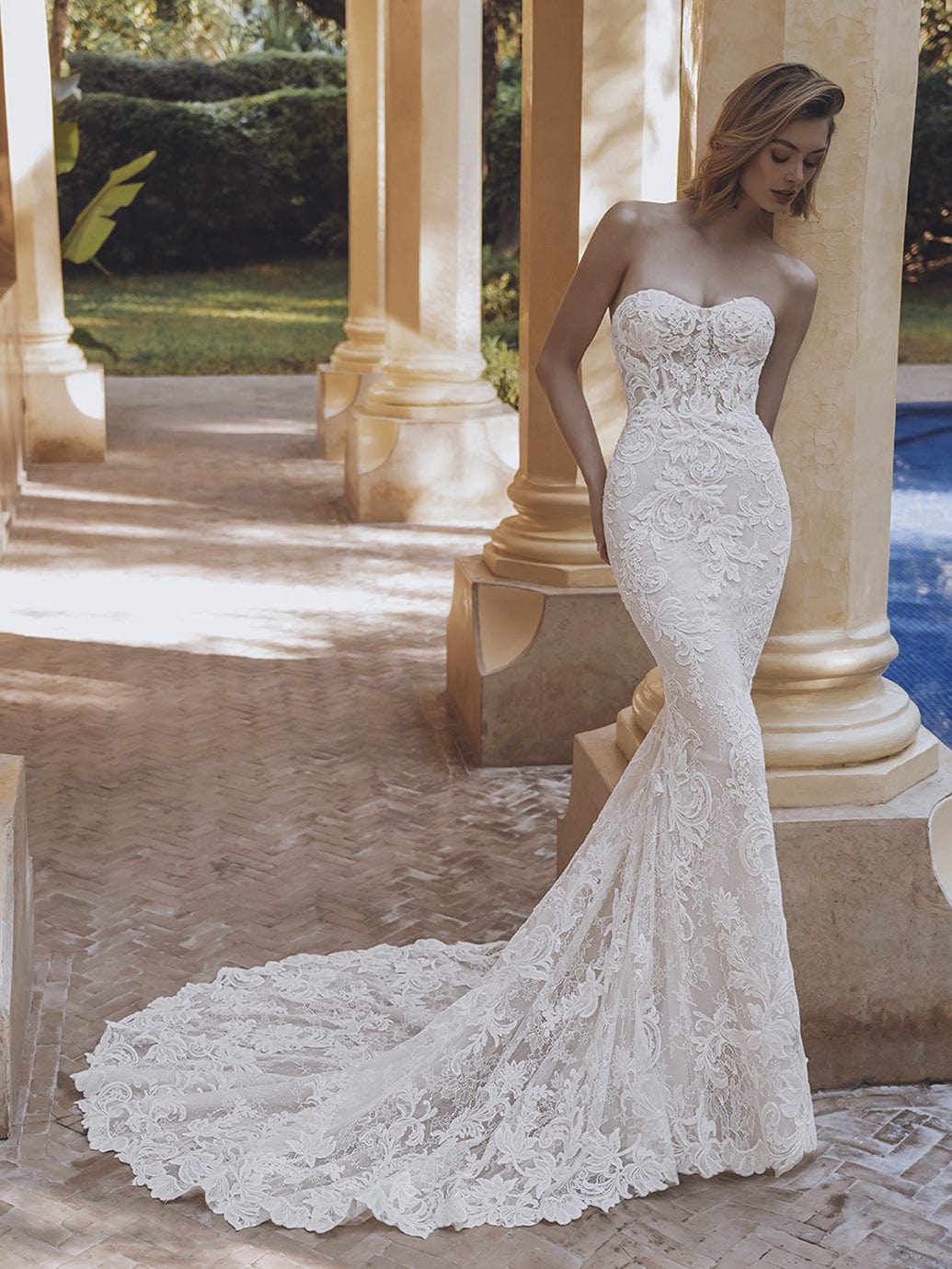 Enzoani Wedding Dress Enzoani: Urvashi