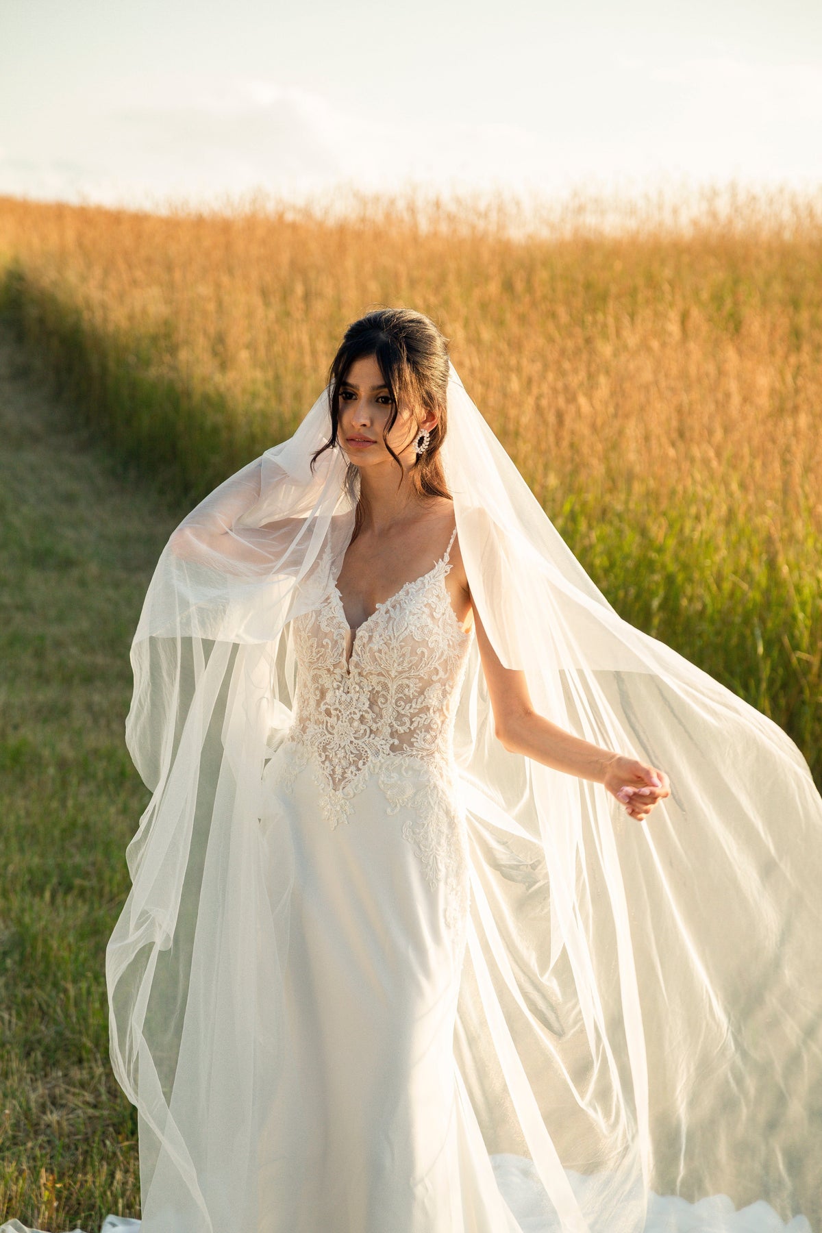 Magnolia Accessories 3x3.5 / Off White Magnolia: Plain Cathedral Veil