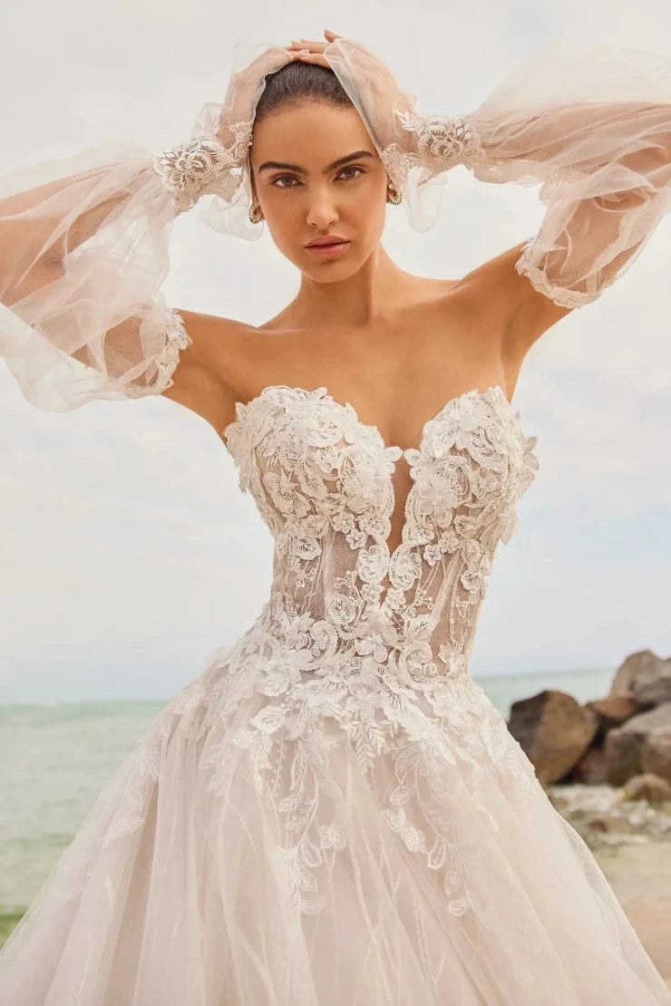 Martin Thornburg Wedding Dress Martin Thornburg: MT1410 - Gwendolyn