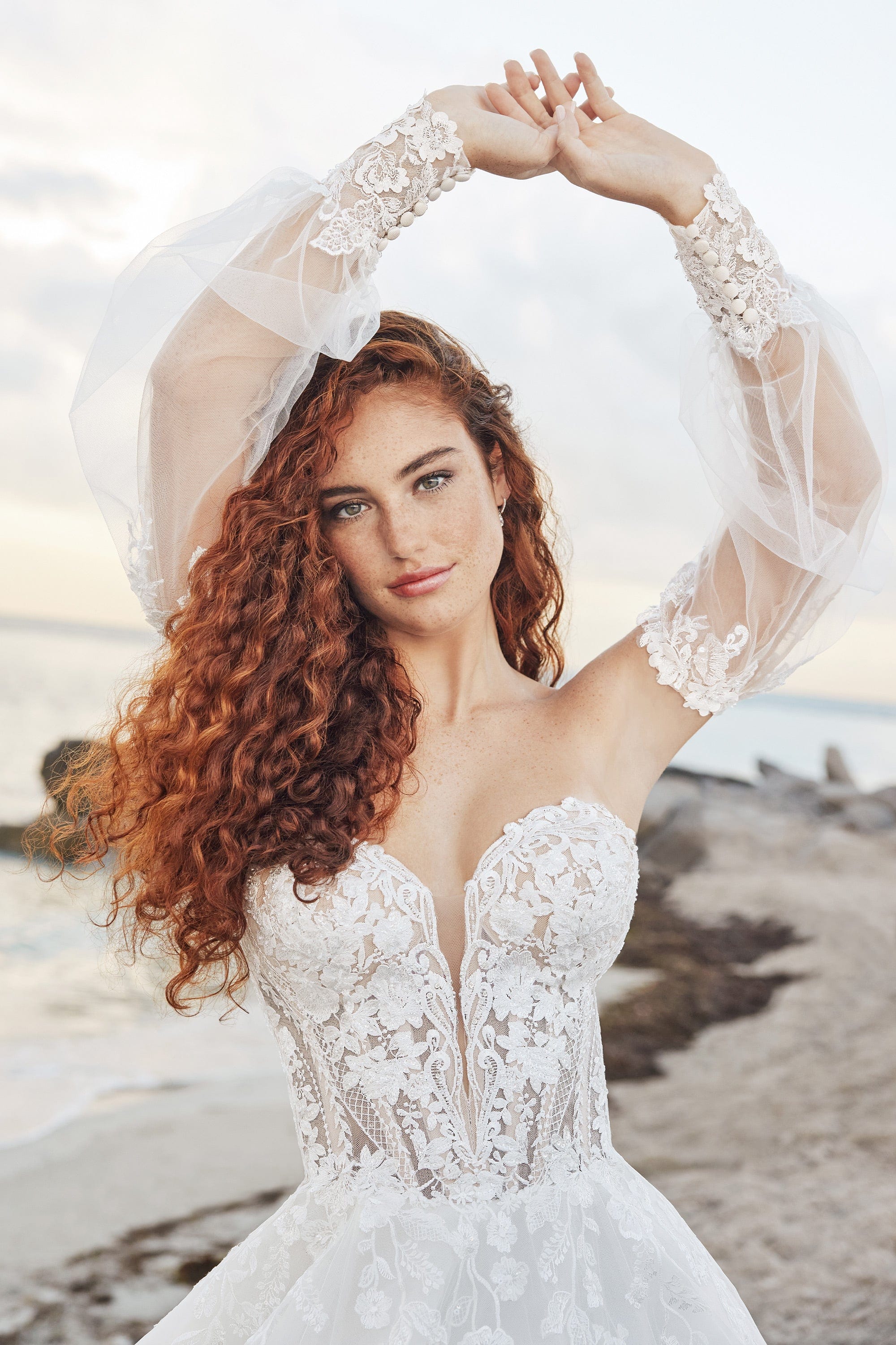 Martin Thornburg Wedding Dress Martin Thornburg: MT3207 - Cameo