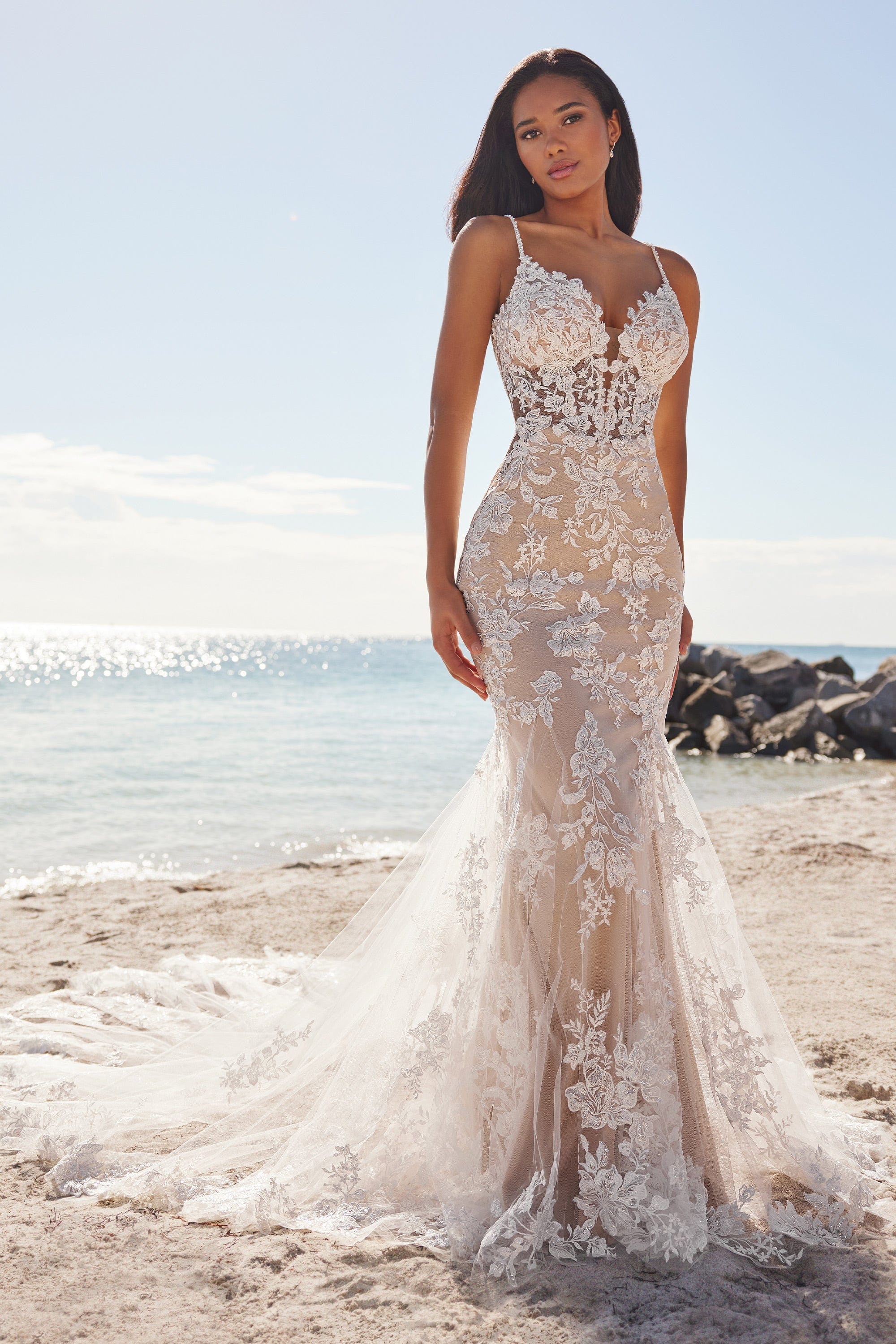 fitted lace wedding dress Lace Mermaid Wedding Dress White / 12