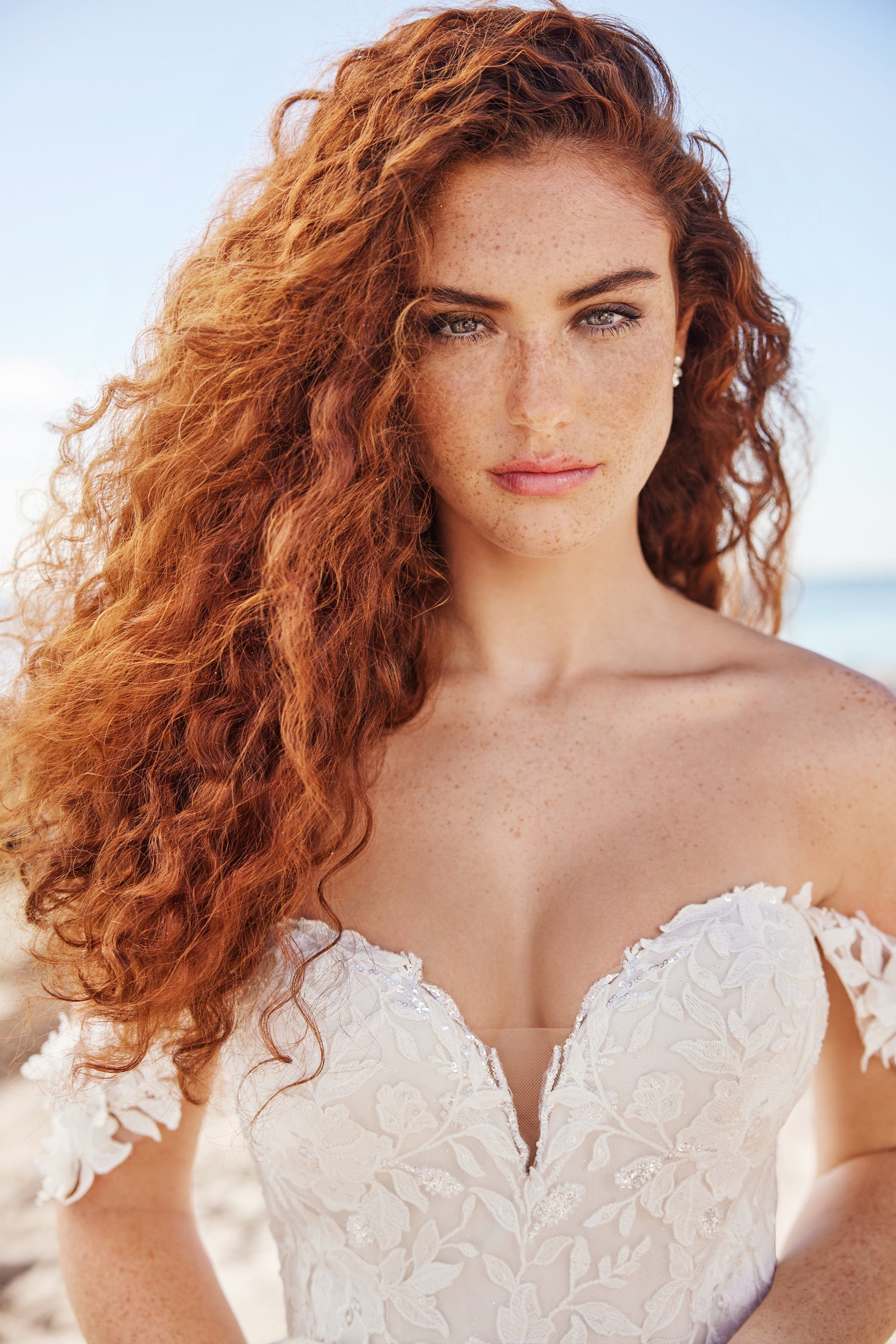 Martin Thornburg Wedding Dress Martin Thornburg: MT3214 - Bergen