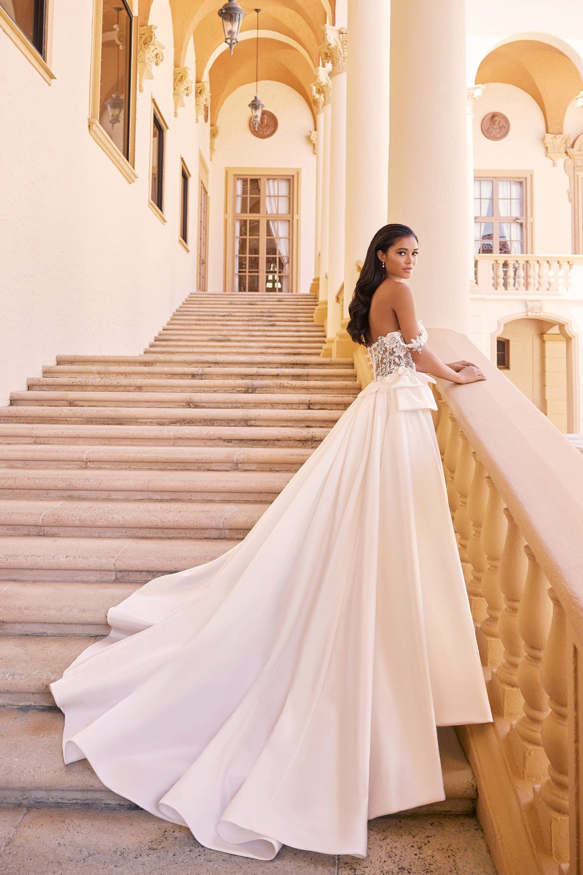 Martin Thornburg Wedding Dress Martin Thornburg: MT3236 - Layne