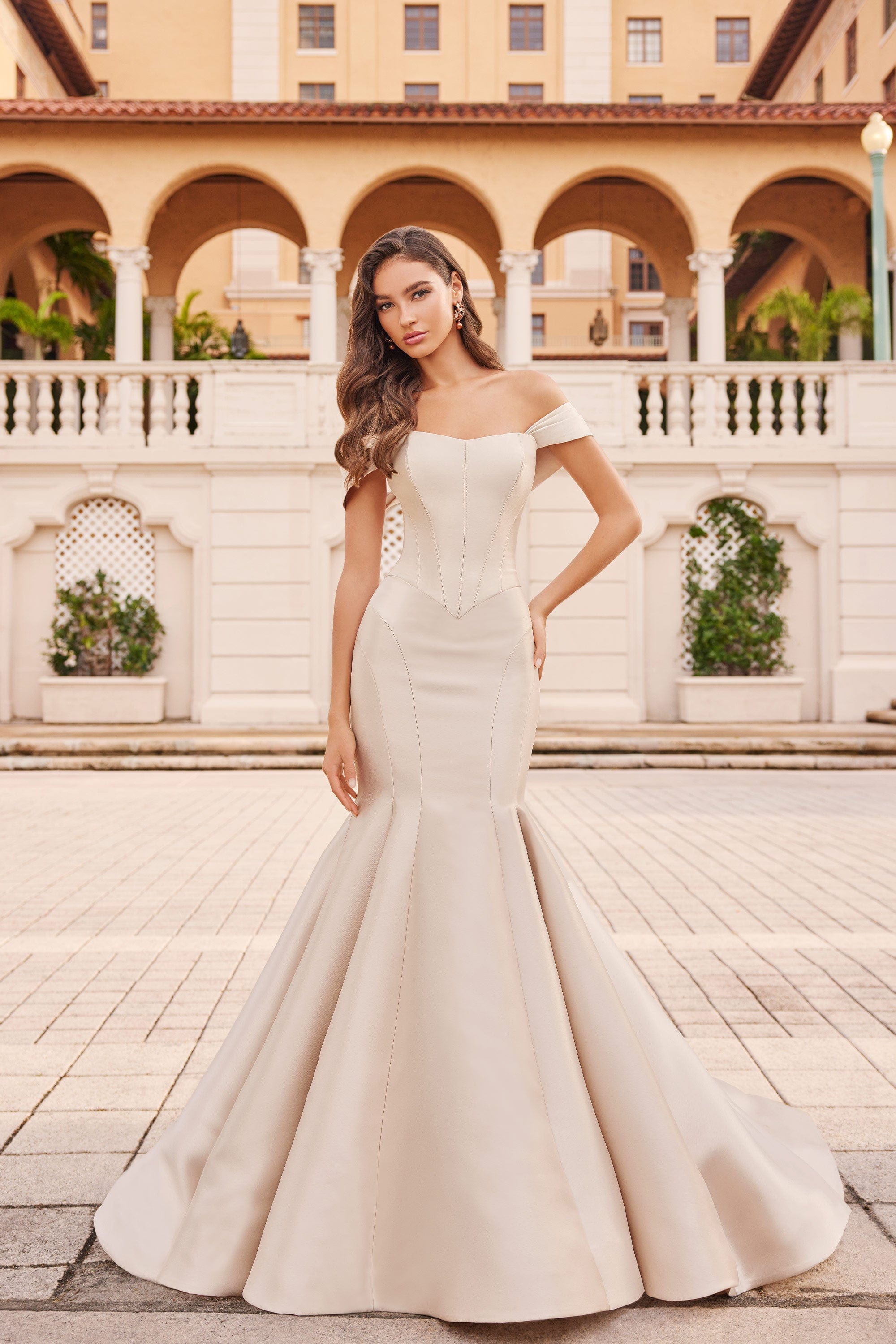 Martin Thornburg Wedding Dress Martin Thornburg: MT3242 - Sterling