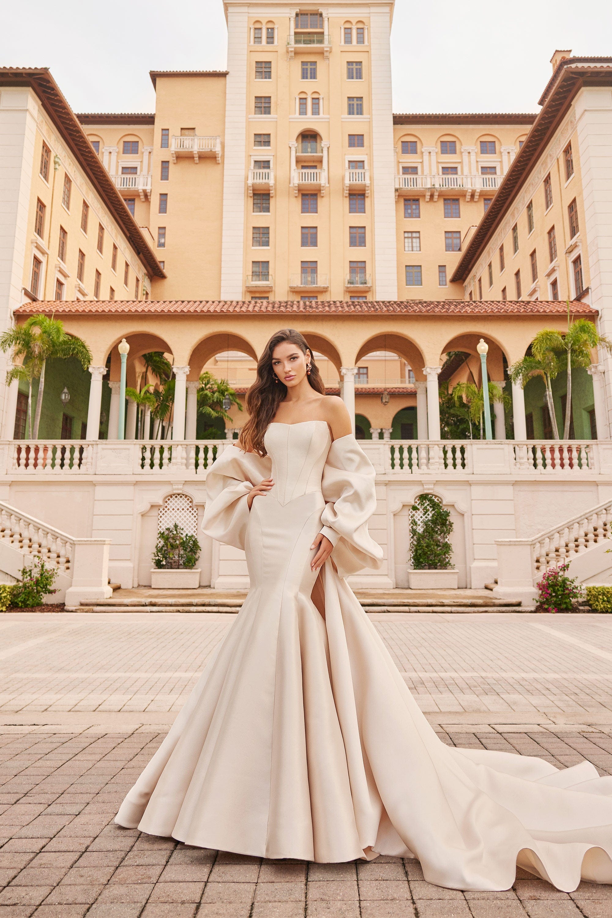 Martin Thornburg Wedding Dress Martin Thornburg: MT3242 - Sterling