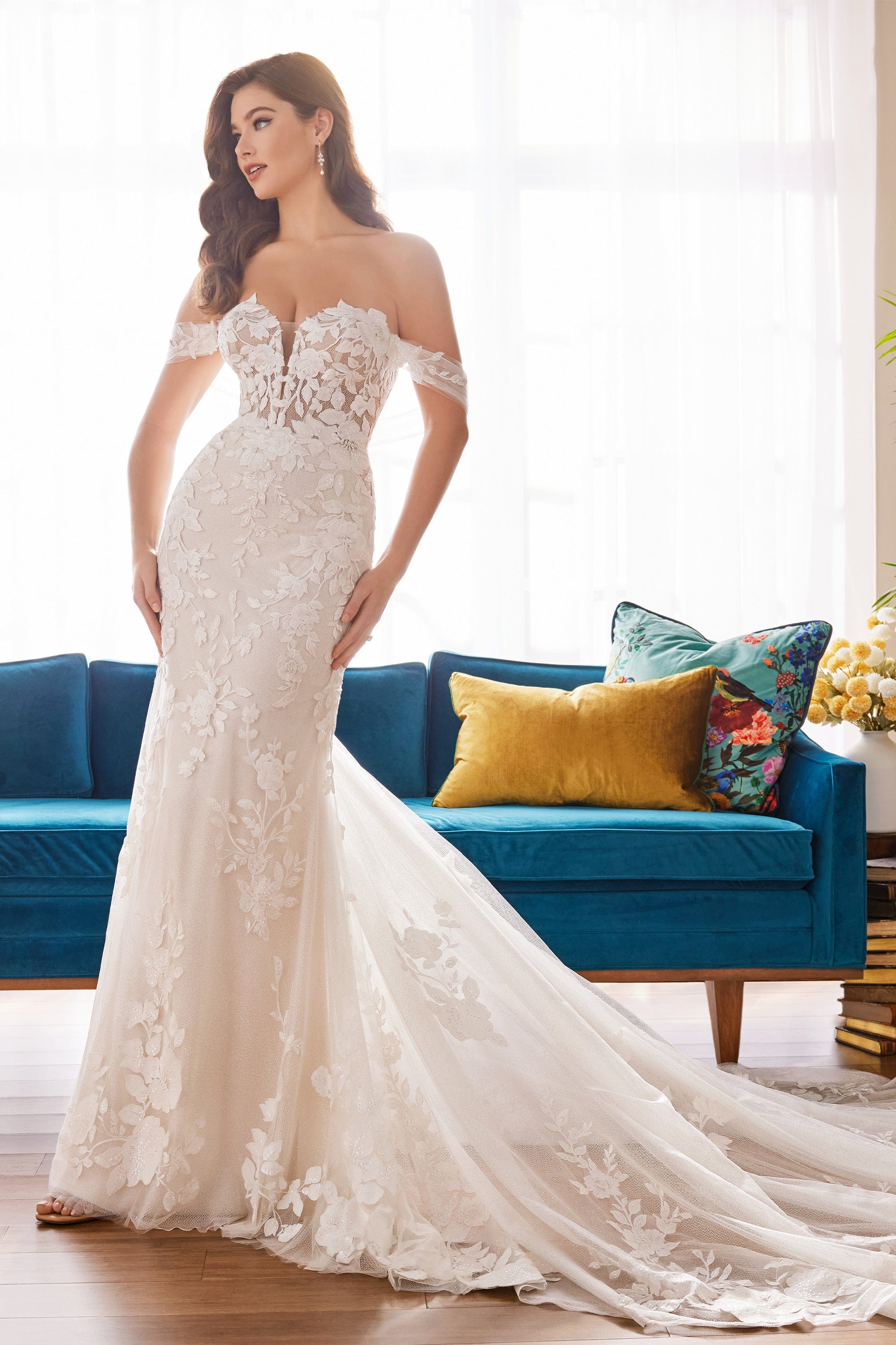 Martin Thornburg Wedding Dress 0 / Ivory/Sand Martin Thornburg: MT5102 - Dani