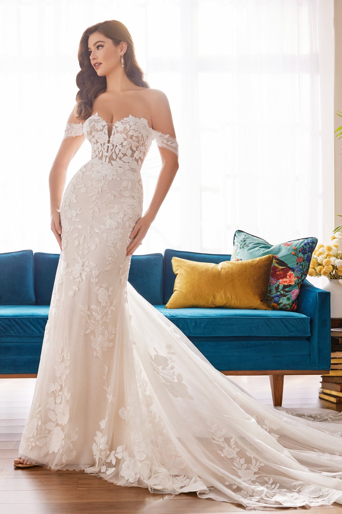 Martin Thornburg Wedding Dress 0 / Ivory/Sand Martin Thornburg: MT5102 - Dani