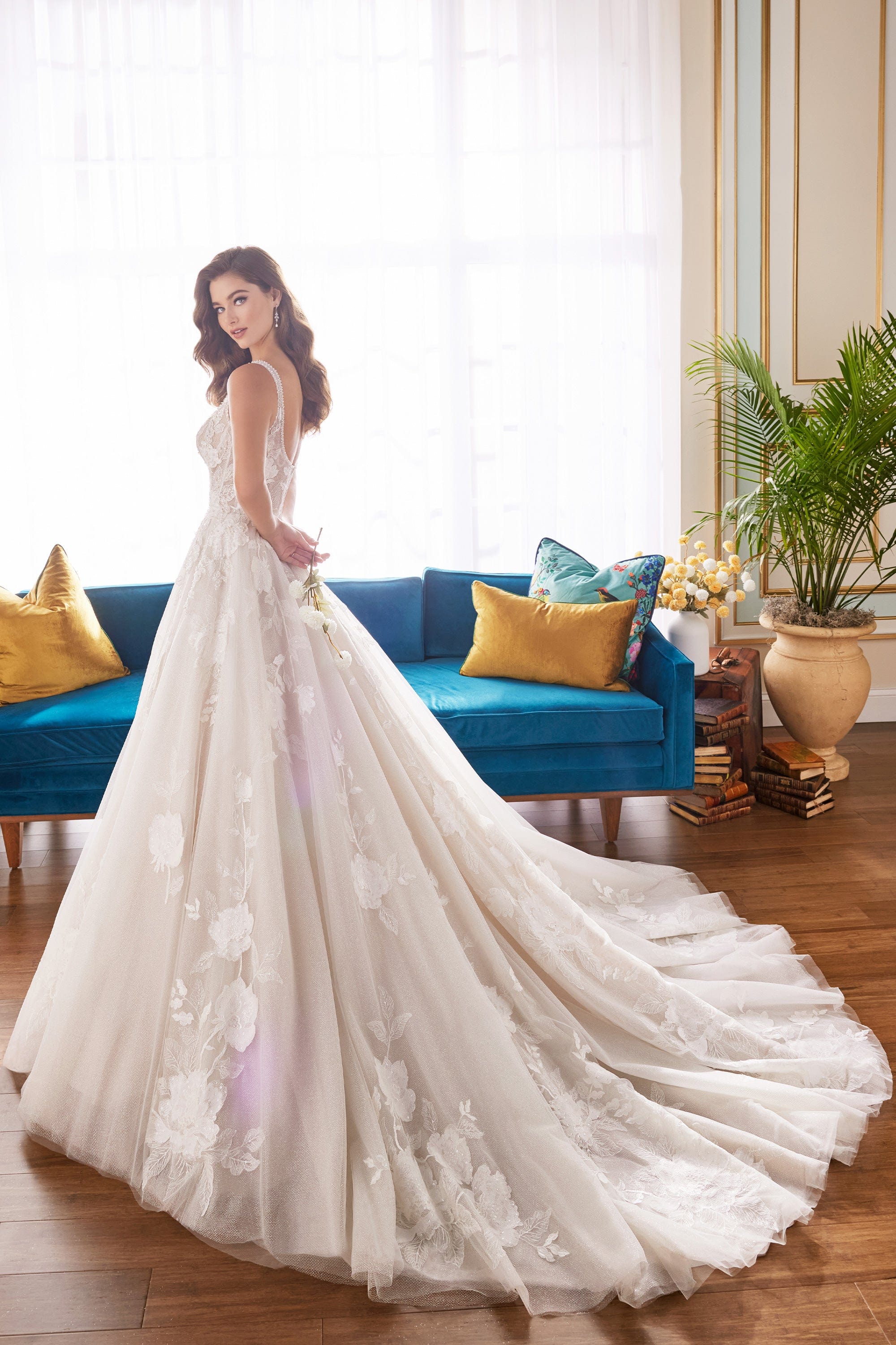 Martin Thornburg Wedding Dress Martin Thornburg: MT5105 - Blanca