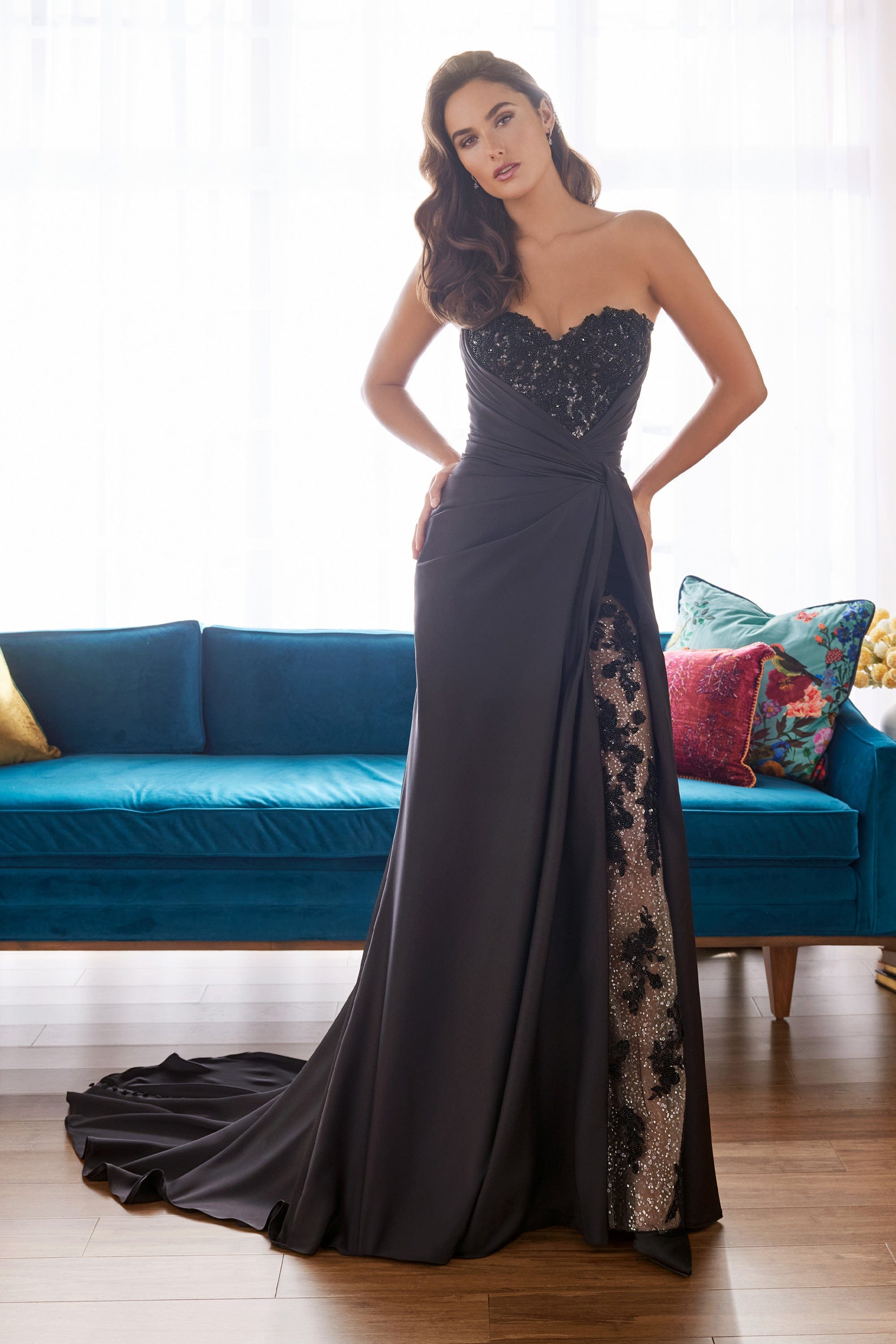 Martin Thornburg Wedding Dress 0 / Black Martin Thornburg: MT5112 - Carrington