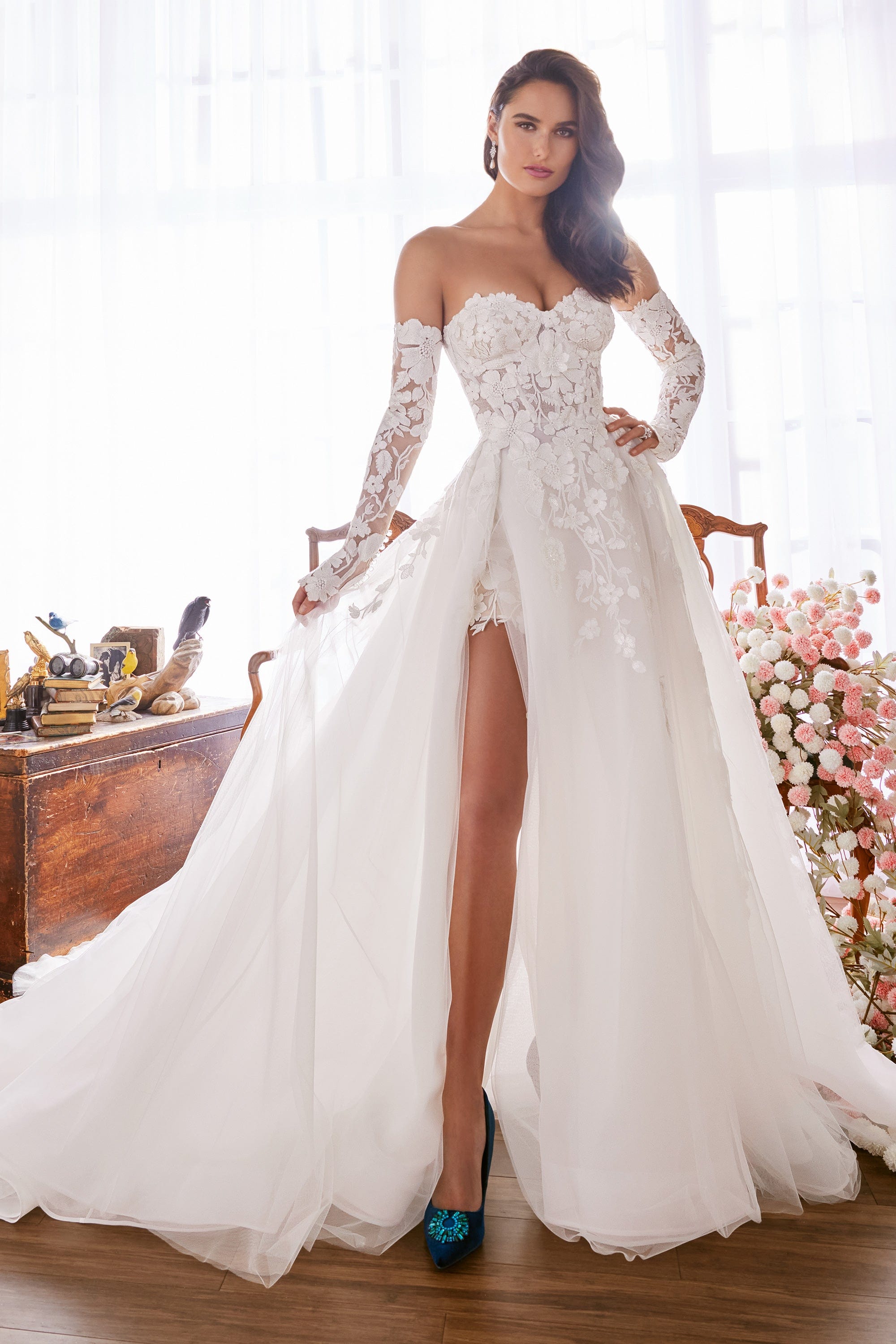 Martin Thornburg Wedding Dress 0 / Diamond White Martin Thornburg: MT5114 - Kaavia