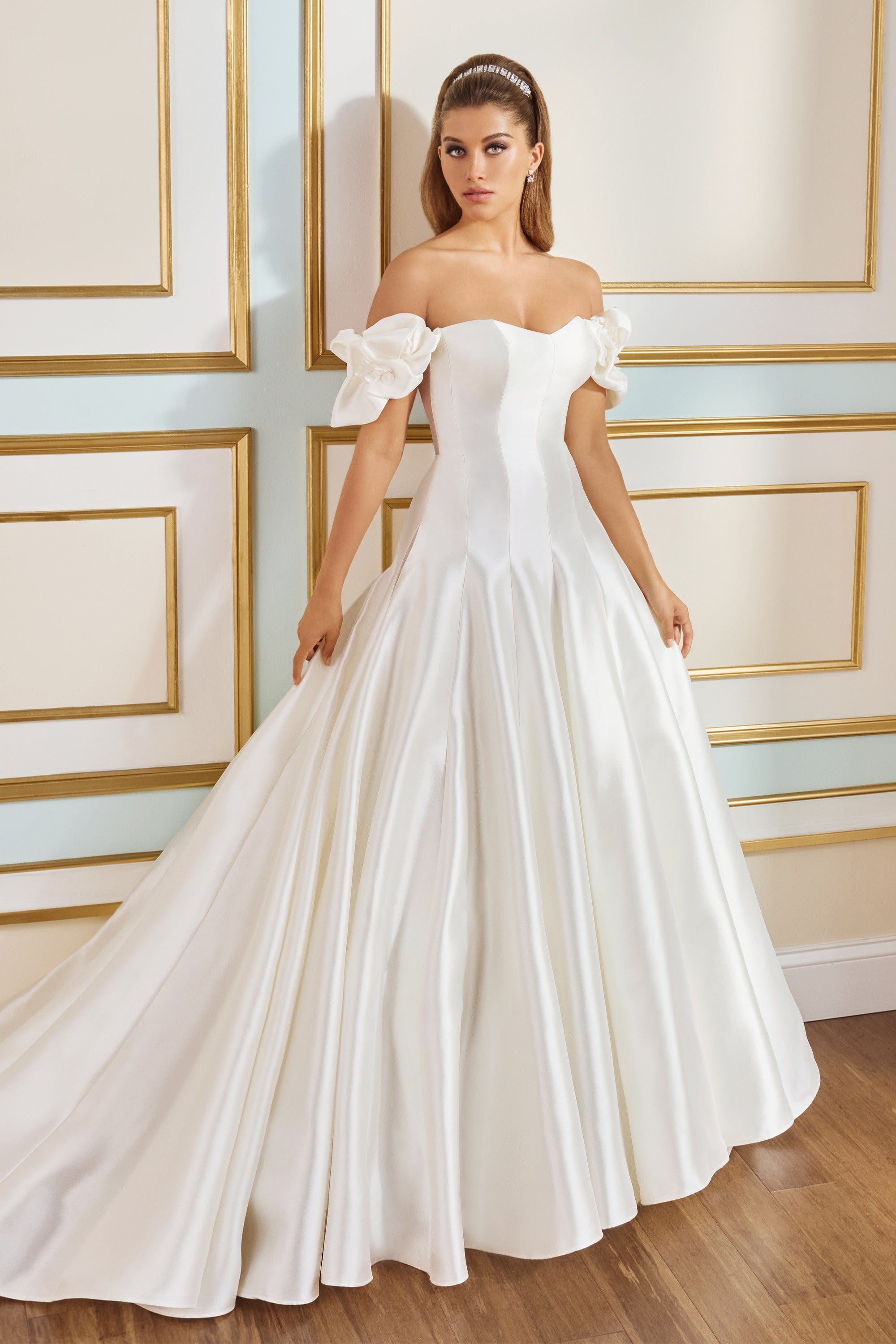 Martin Thornburg Wedding Dress 0 / Diamond White Martin Thornburg: MT9107 - Carnation