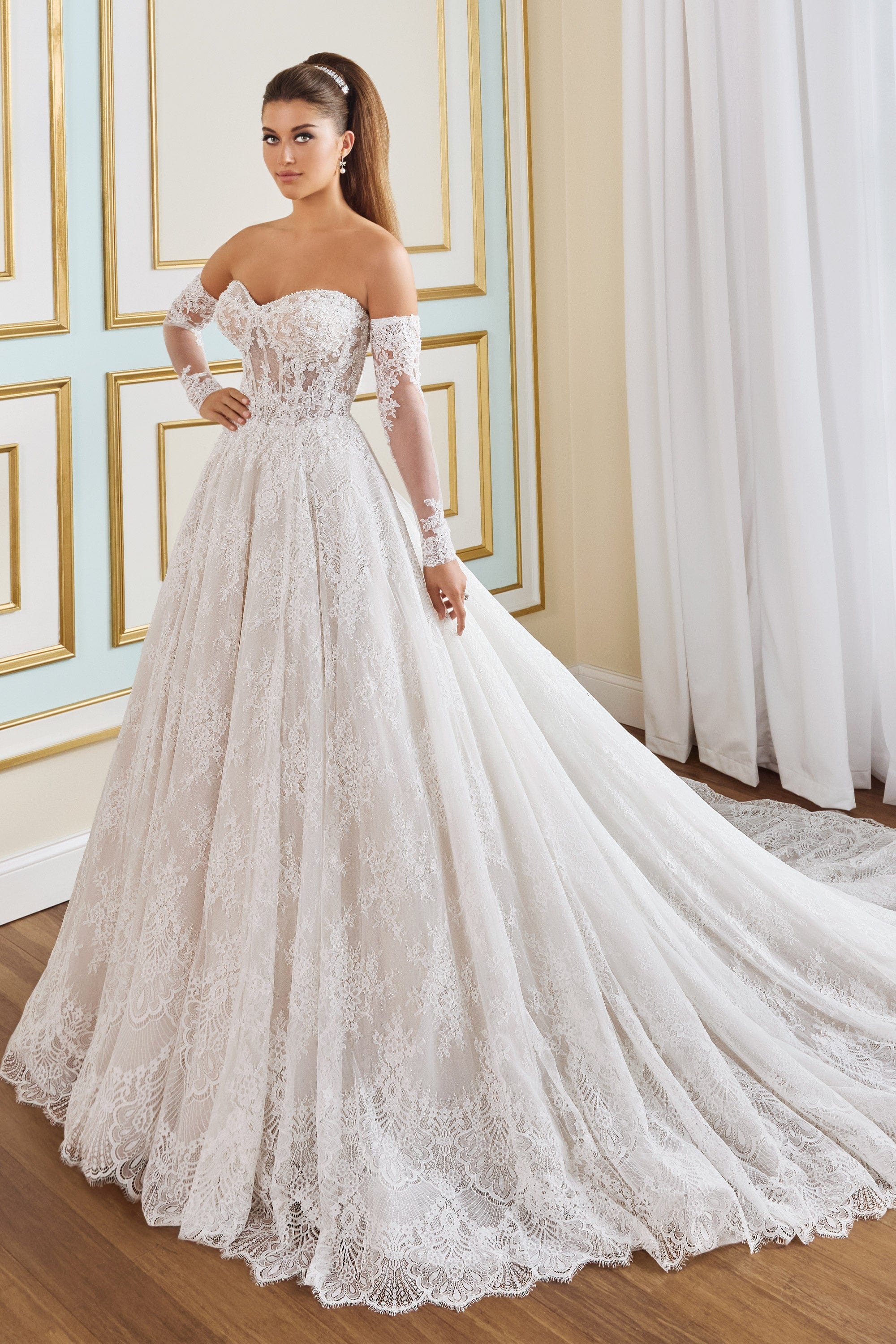Martin Thornburg Wedding Dress 0 / Ivory/Champagne Martin Thornburg: MT9112 - Begonia