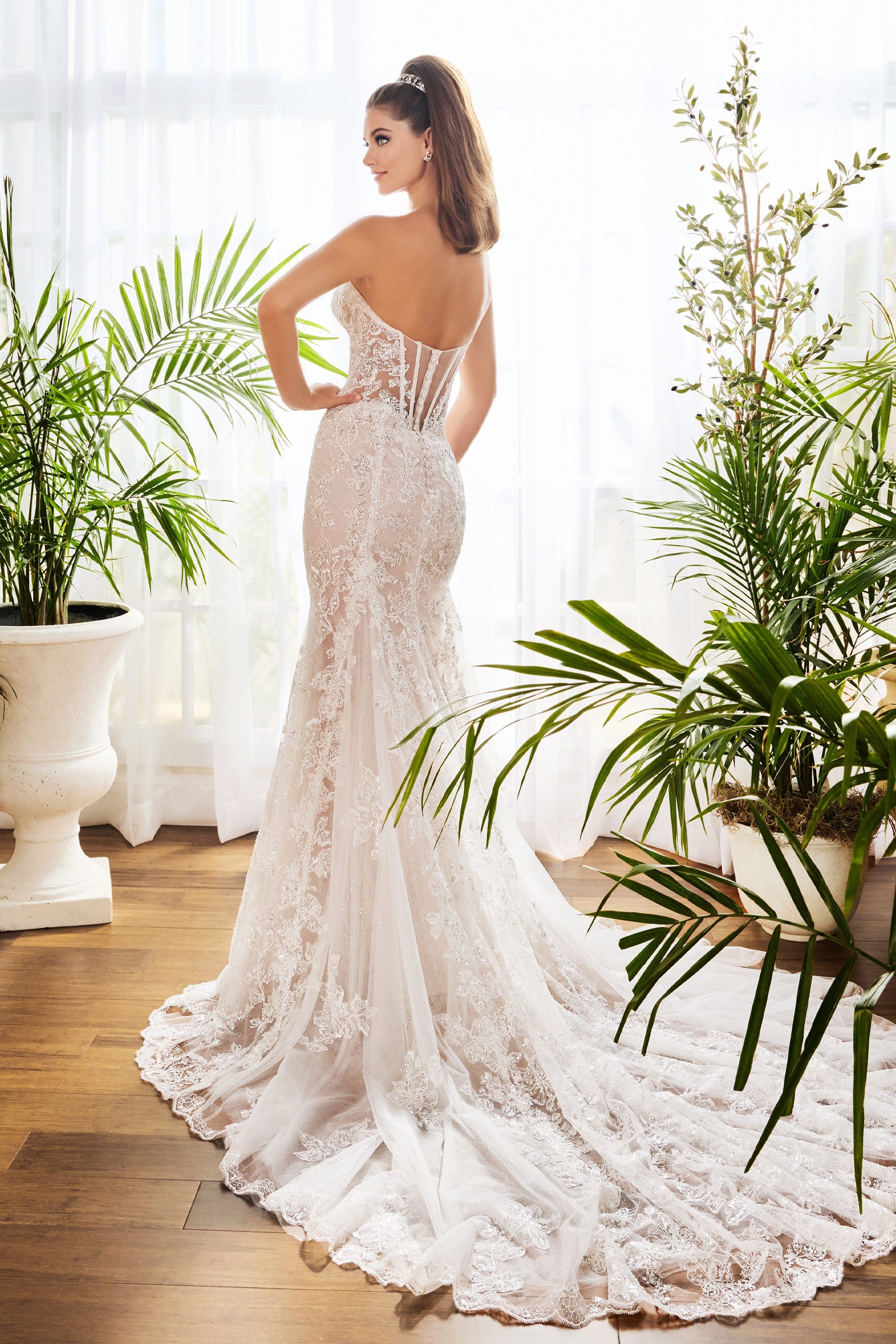 Martin Thornburg Wedding Dress Martin Thornburg: MT9114 - Marigold