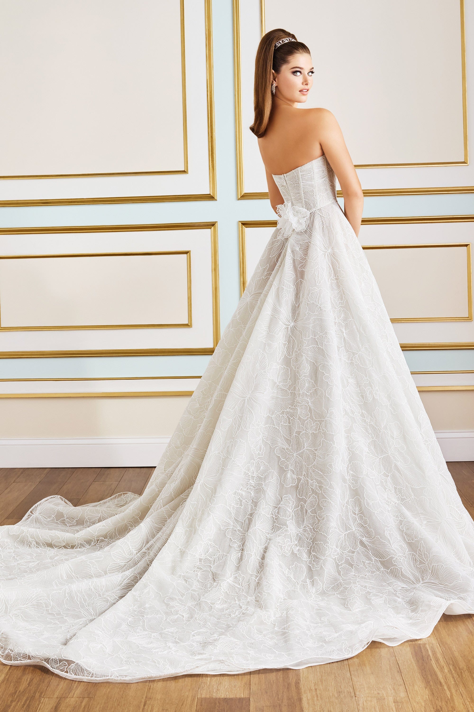 Martin Thornburg Wedding Dress Martin Thornburg: MT9116 - Poppy