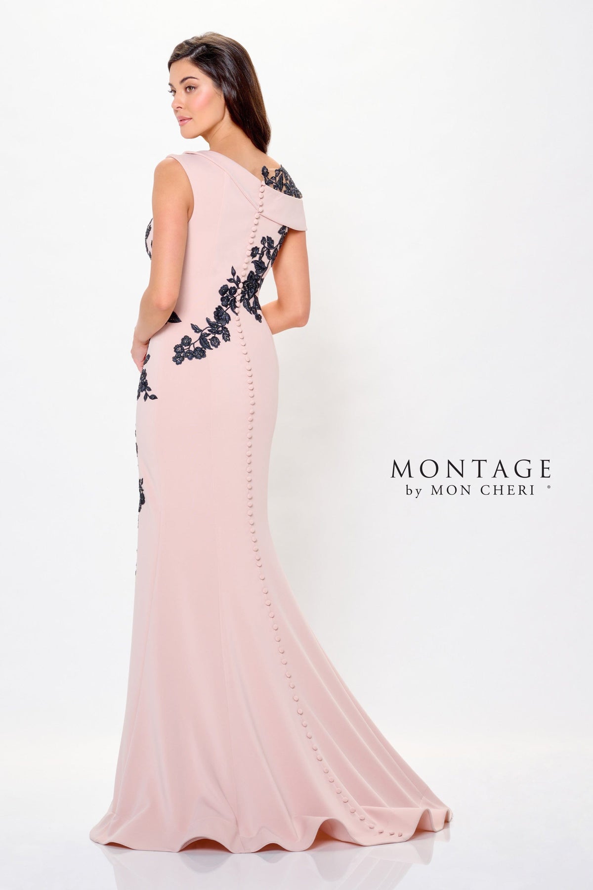 Montage Mother of the Bride Montage: M901