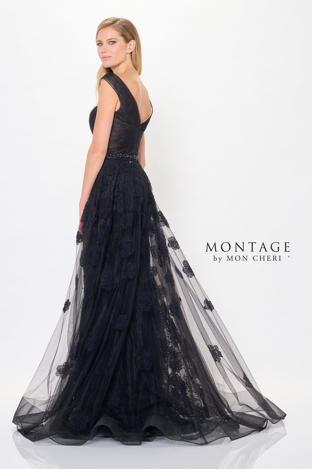 Montage Mother of the Bride Montage: M909