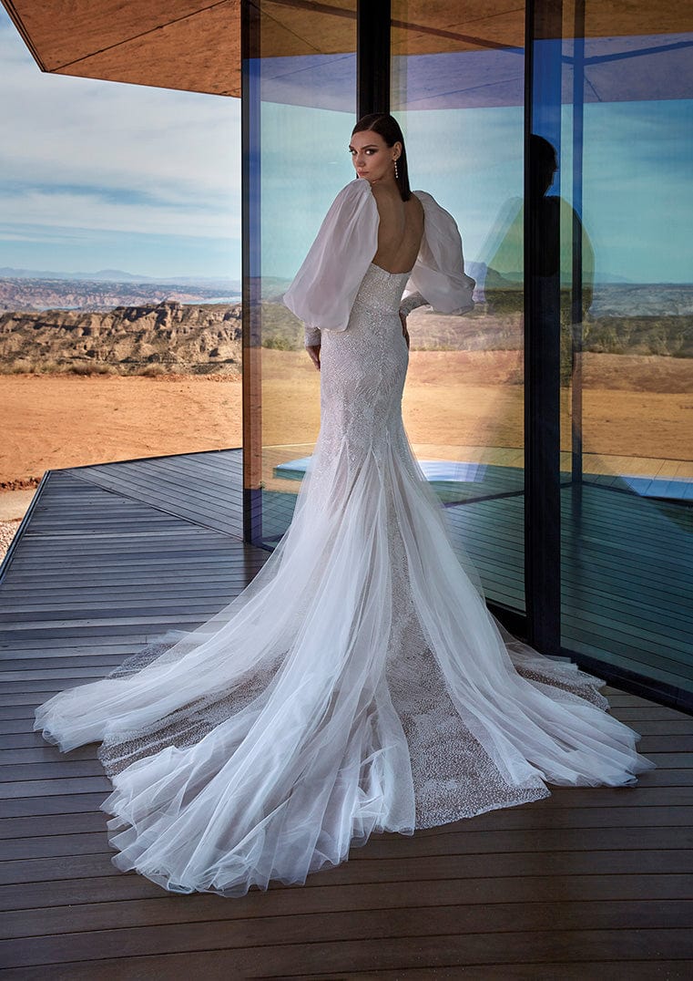 Pronovias Privee Wedding Dress Pronovias Privee: Albite