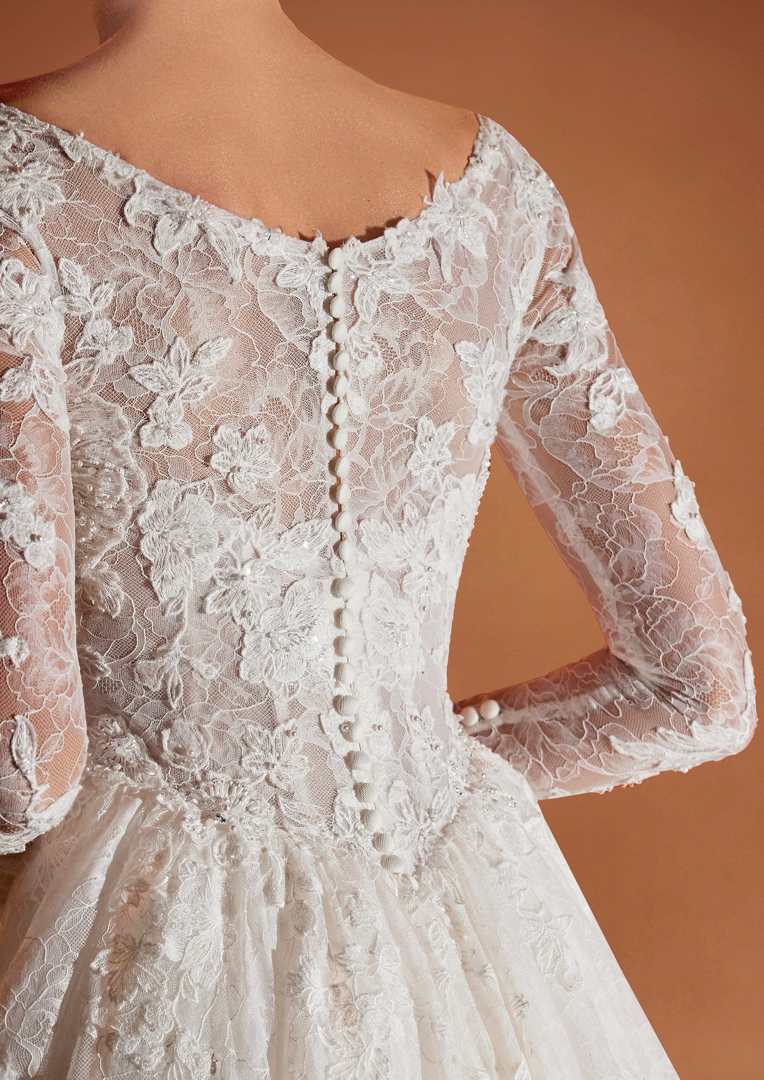 Pronovias Privee Wedding Dress Pronovias Privee: Anvi