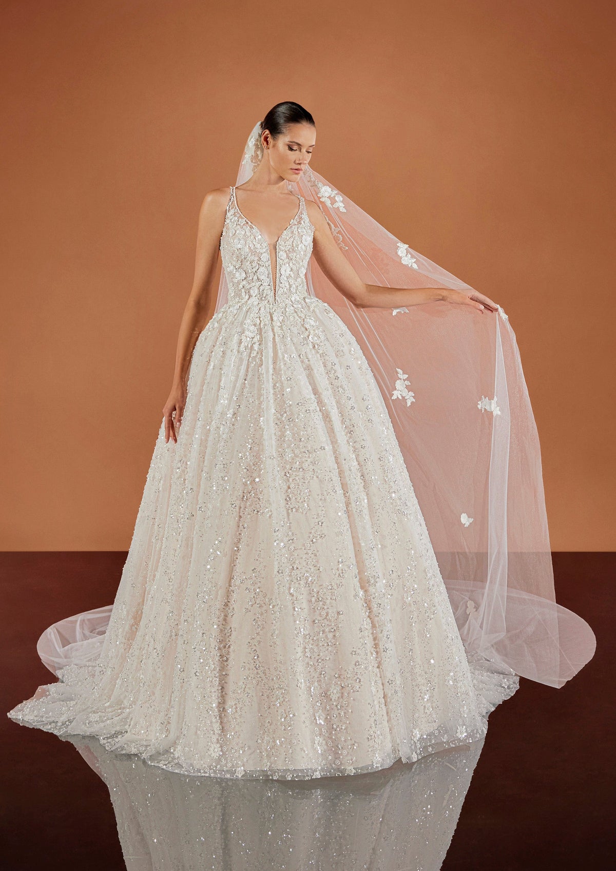 Pronovias Privee Wedding Dress Pronovias Privee: Diany