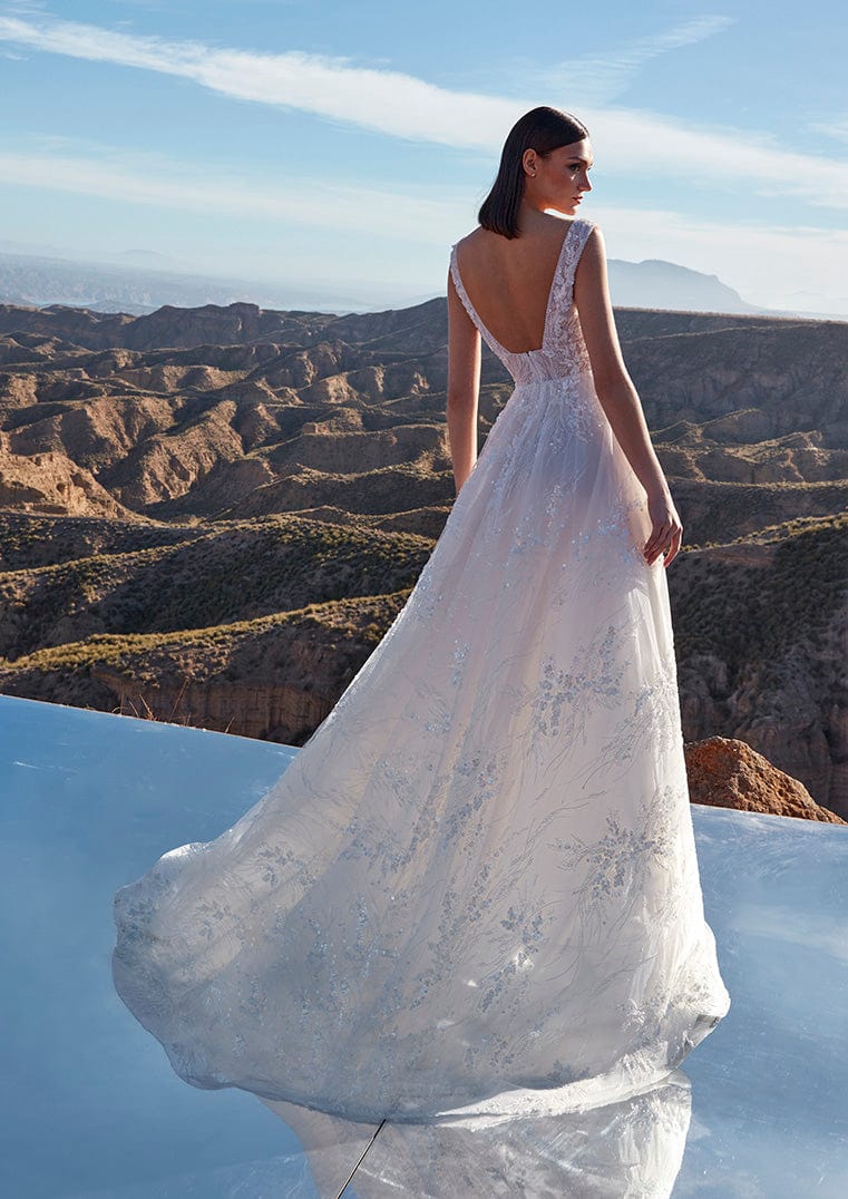 Pronovias Privee Wedding Dress Pronovias Privee: Ophira