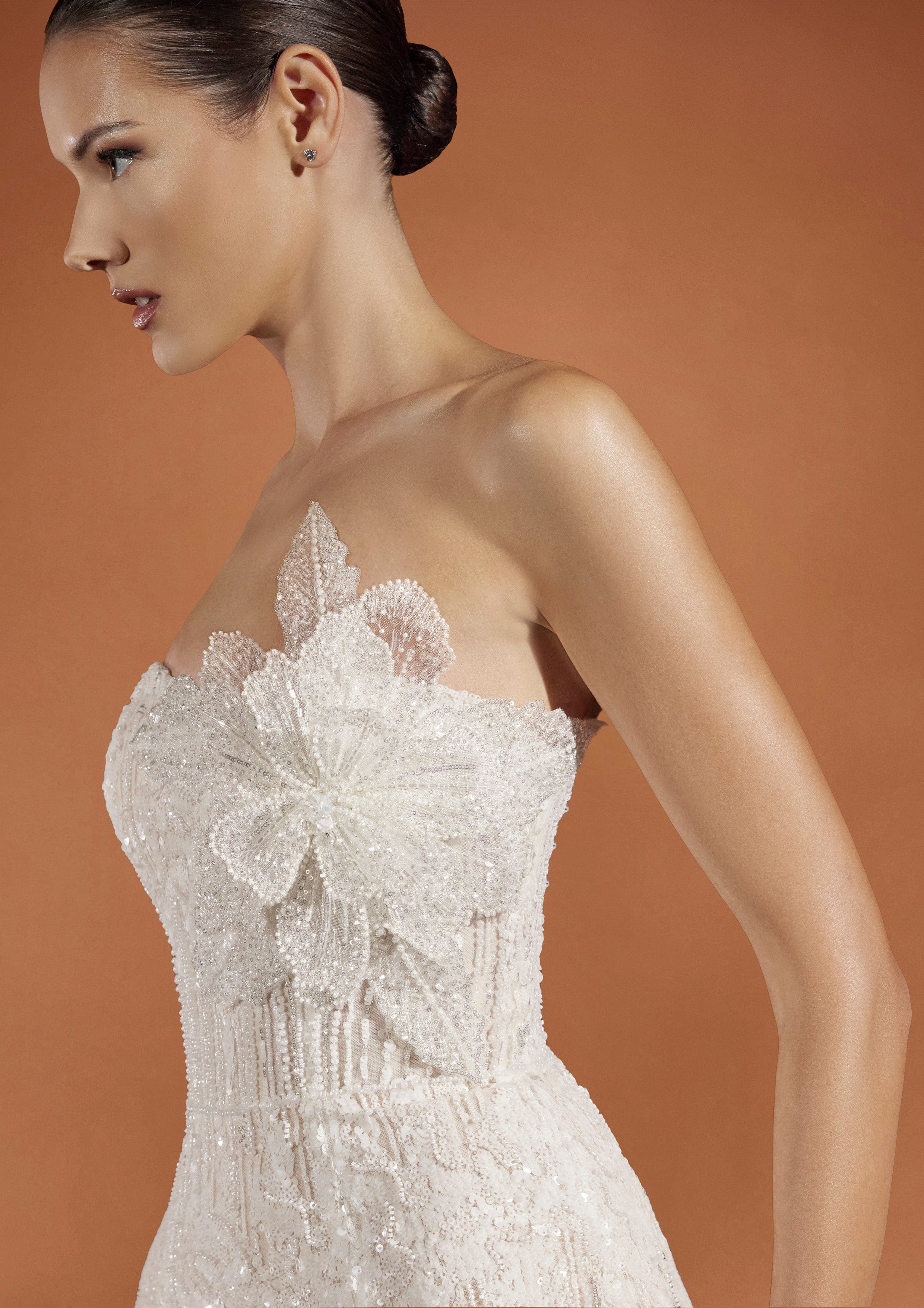 Pronovias Privee Wedding Dress Pronovias Privee: Vannie