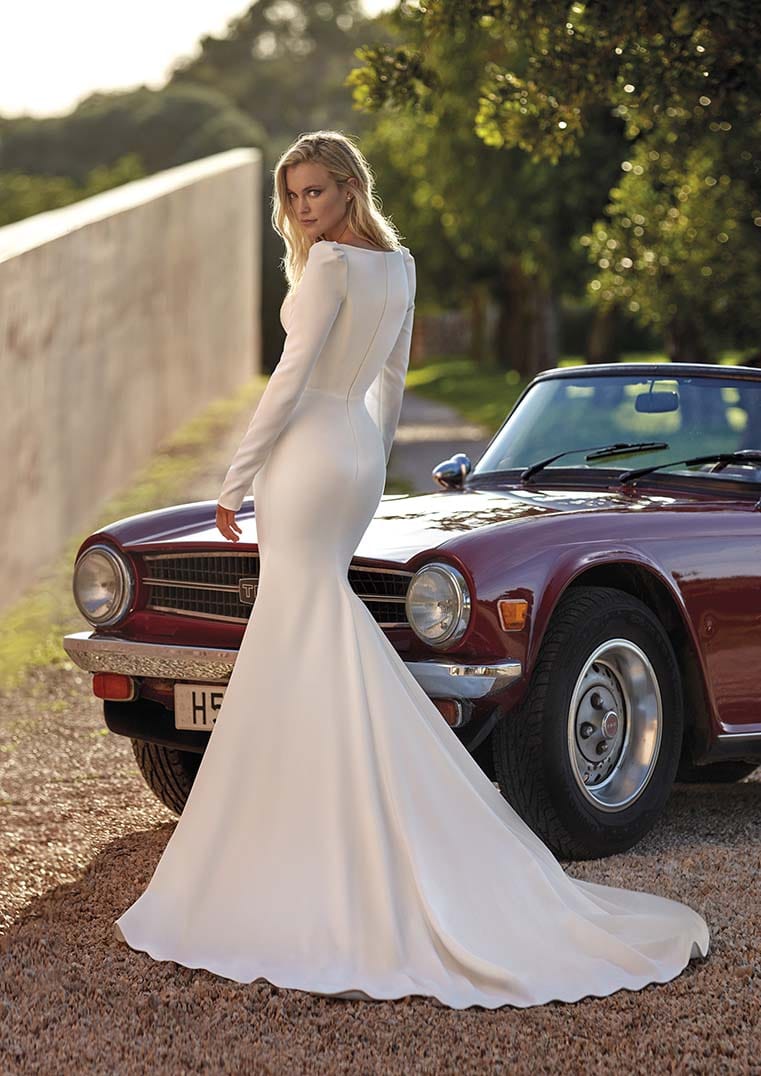 Pronovias Wedding Dress 8 / Off White Pronovias: Alessandria (Clearance)