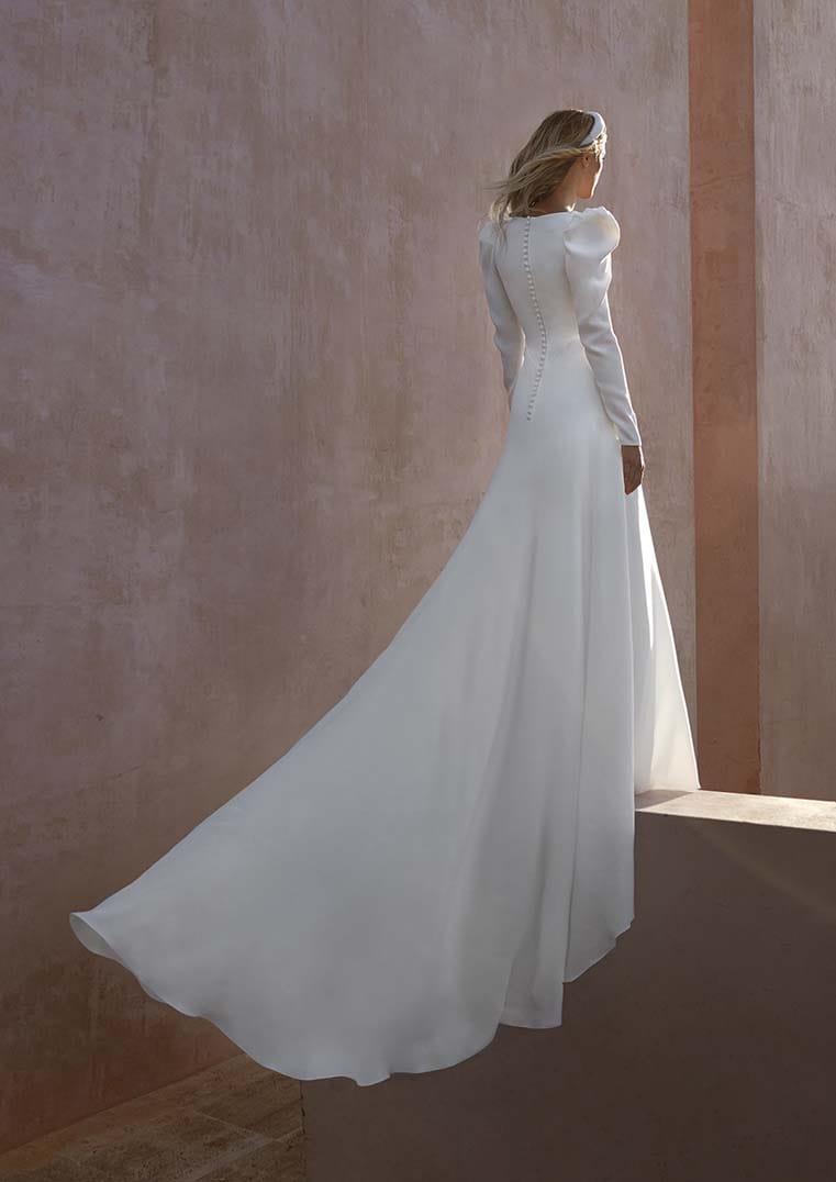 Pronovias Wedding Dress Pronovias: Amis
