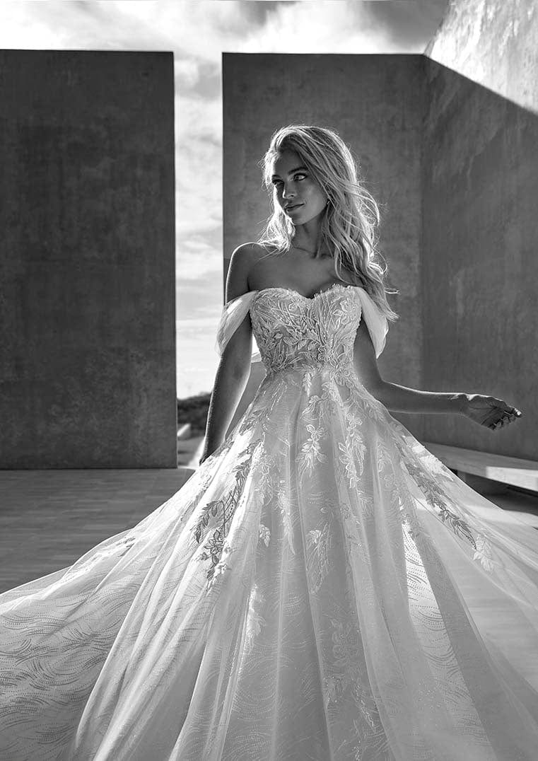 Pronovias Wedding Dress 8 / Off White Pronovias: Claris (Clearance)