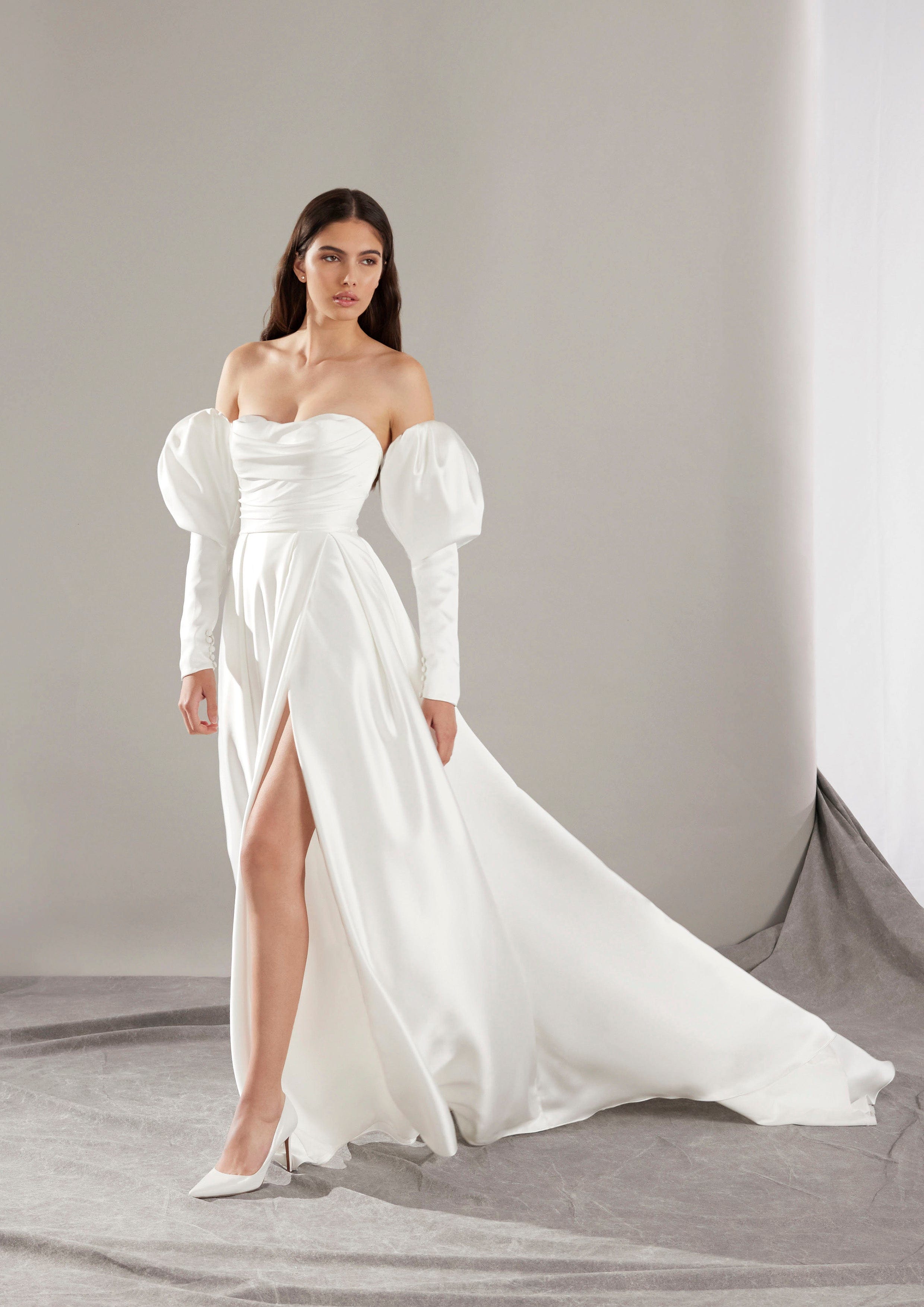 Pronovias Wedding Dress 0 / Off White Pronovias: Ellison