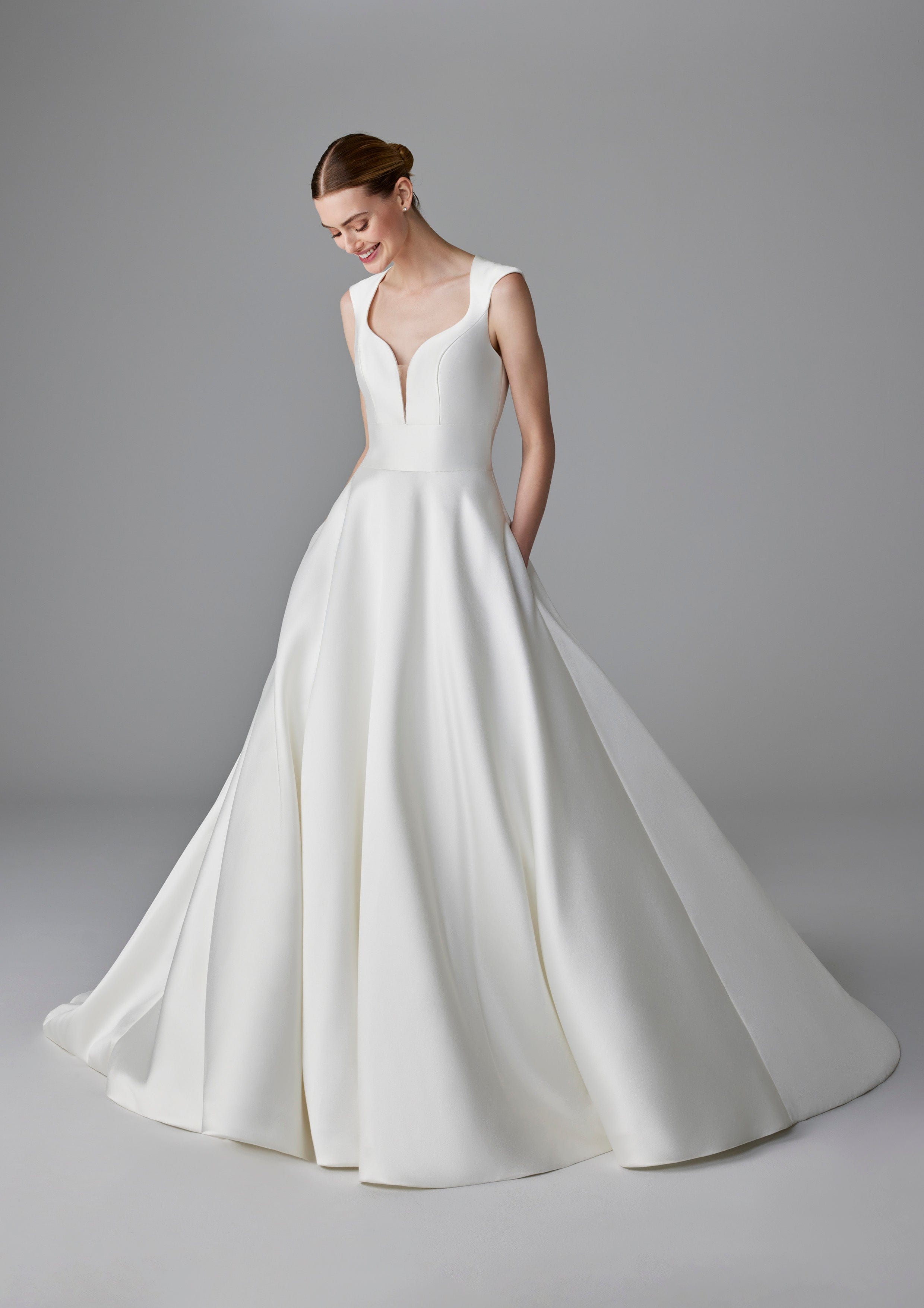 Pronovias Wedding Dress Off White / 0 Pronovias: Etincelle