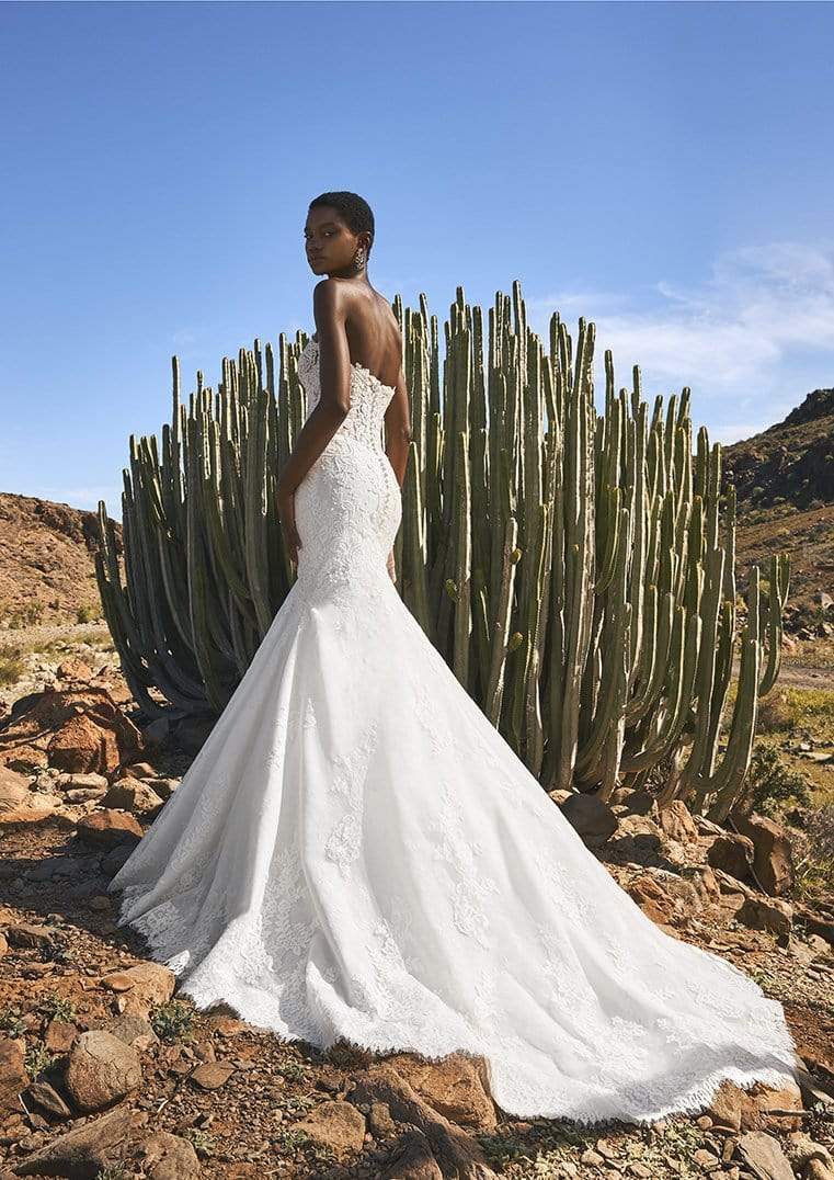 Pronovias Wedding Dress 12 / Off White/Nude Pronovias: Fingal (Clearance)