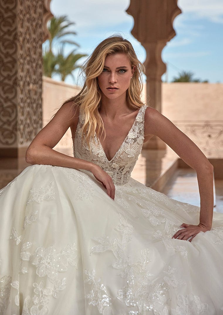 Pronovias Wedding Dress Pronovias: Huron