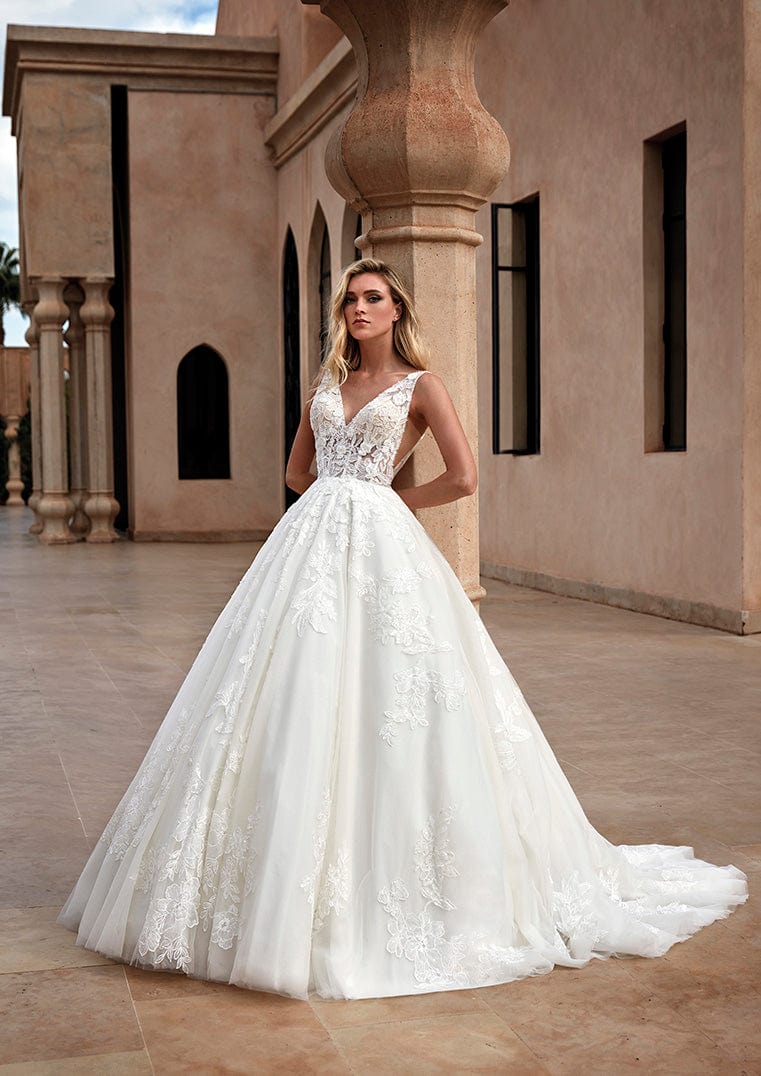 Pronovias Wedding Dress Pronovias: Huron